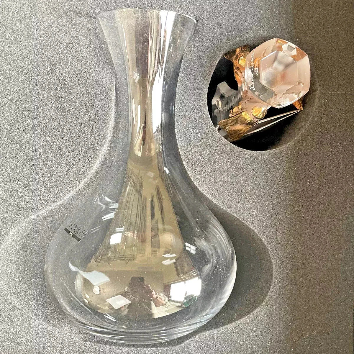 Lalique Carafe Abeilles Gold Decanter 10412300