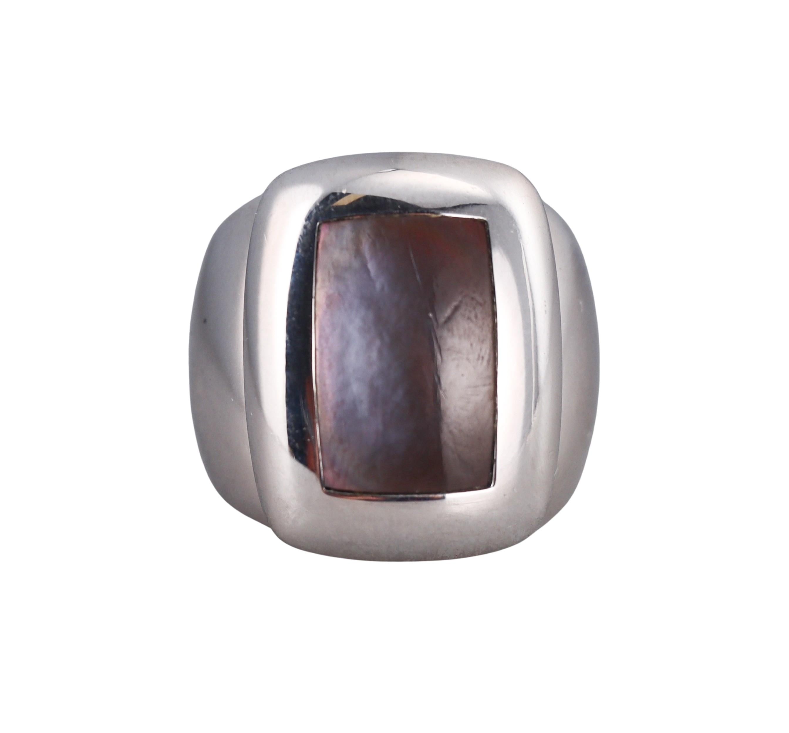 Van Cleef & Arpels Gold Mother of Pearl Ring