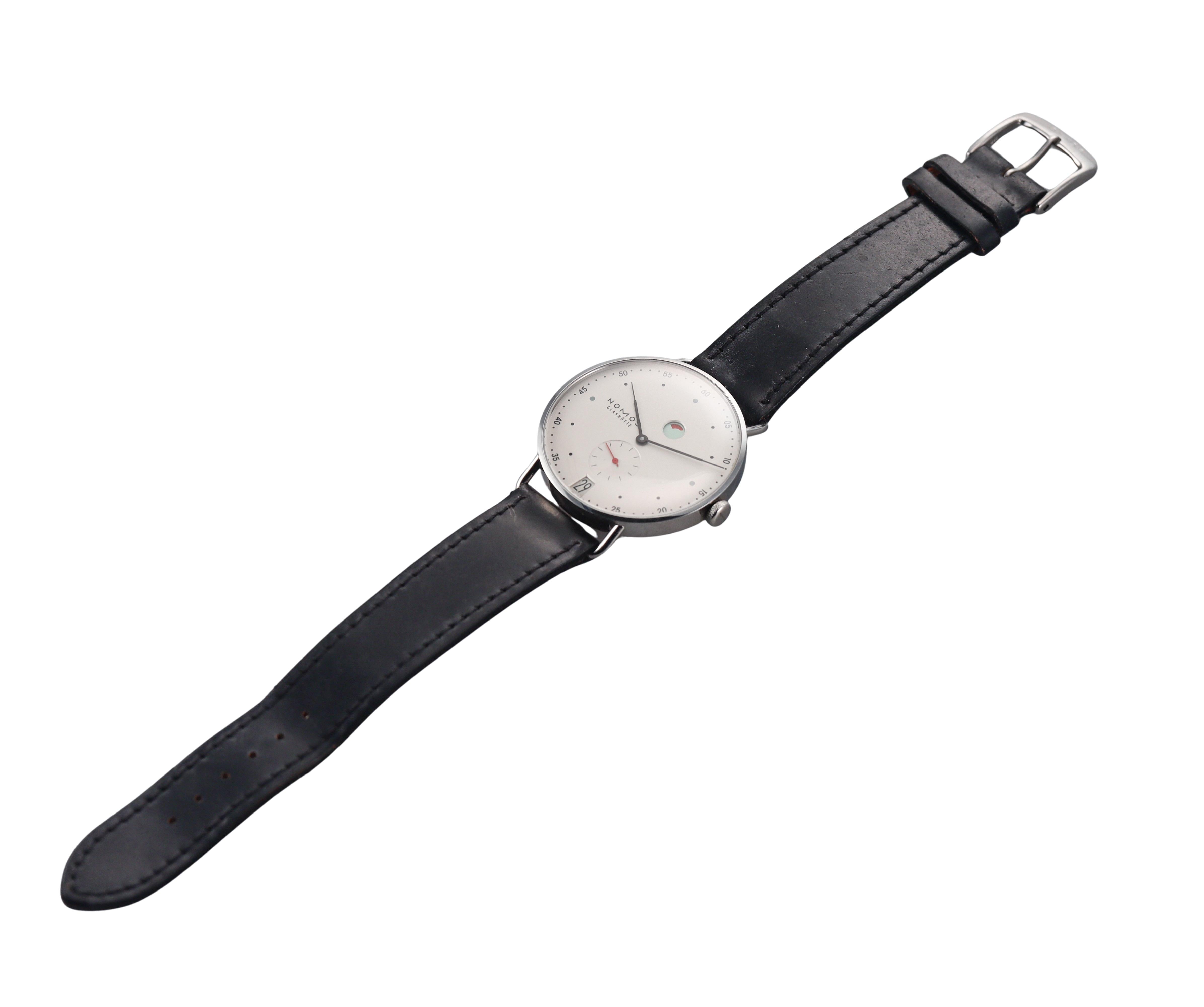 Nomos Glashutte Metro 1101 Datum Gangreserve 37mm Watch
