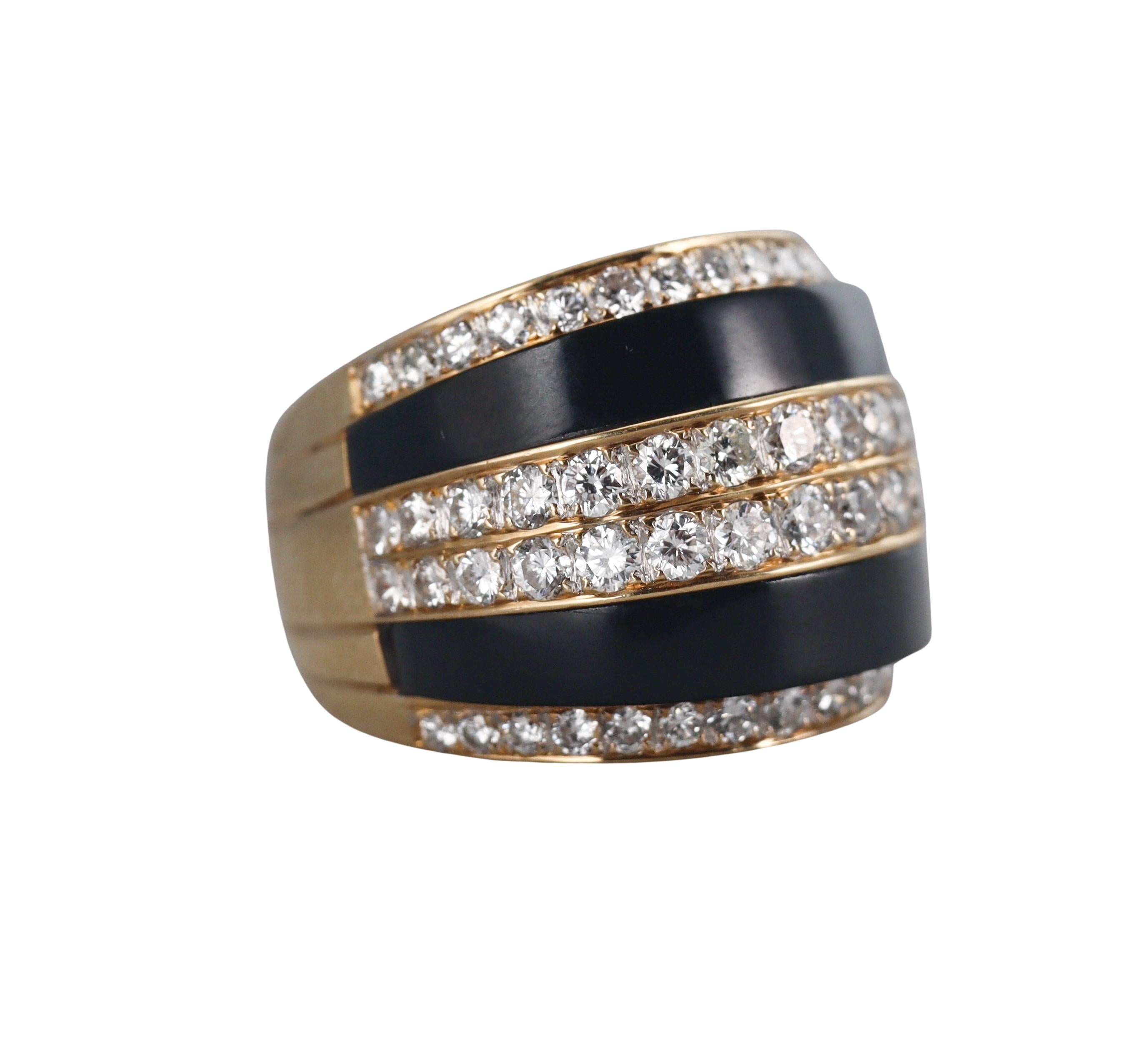 1980s Diamond Onyx Gold Ring