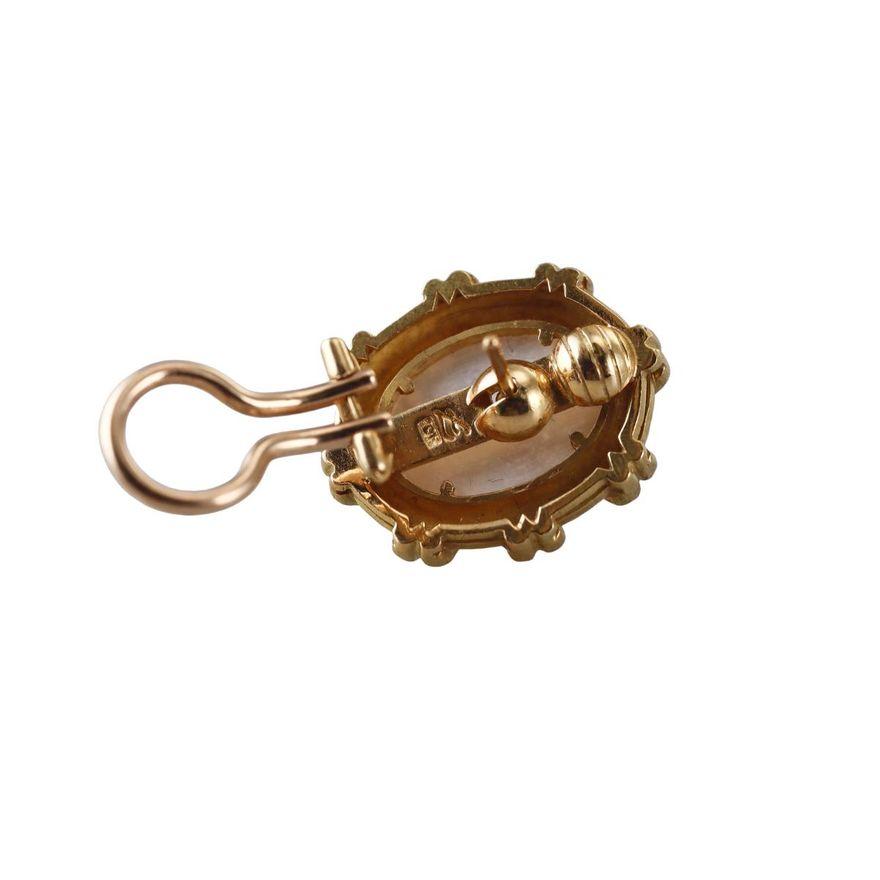 Elizabeth Locke Gold Moonstone Earrings