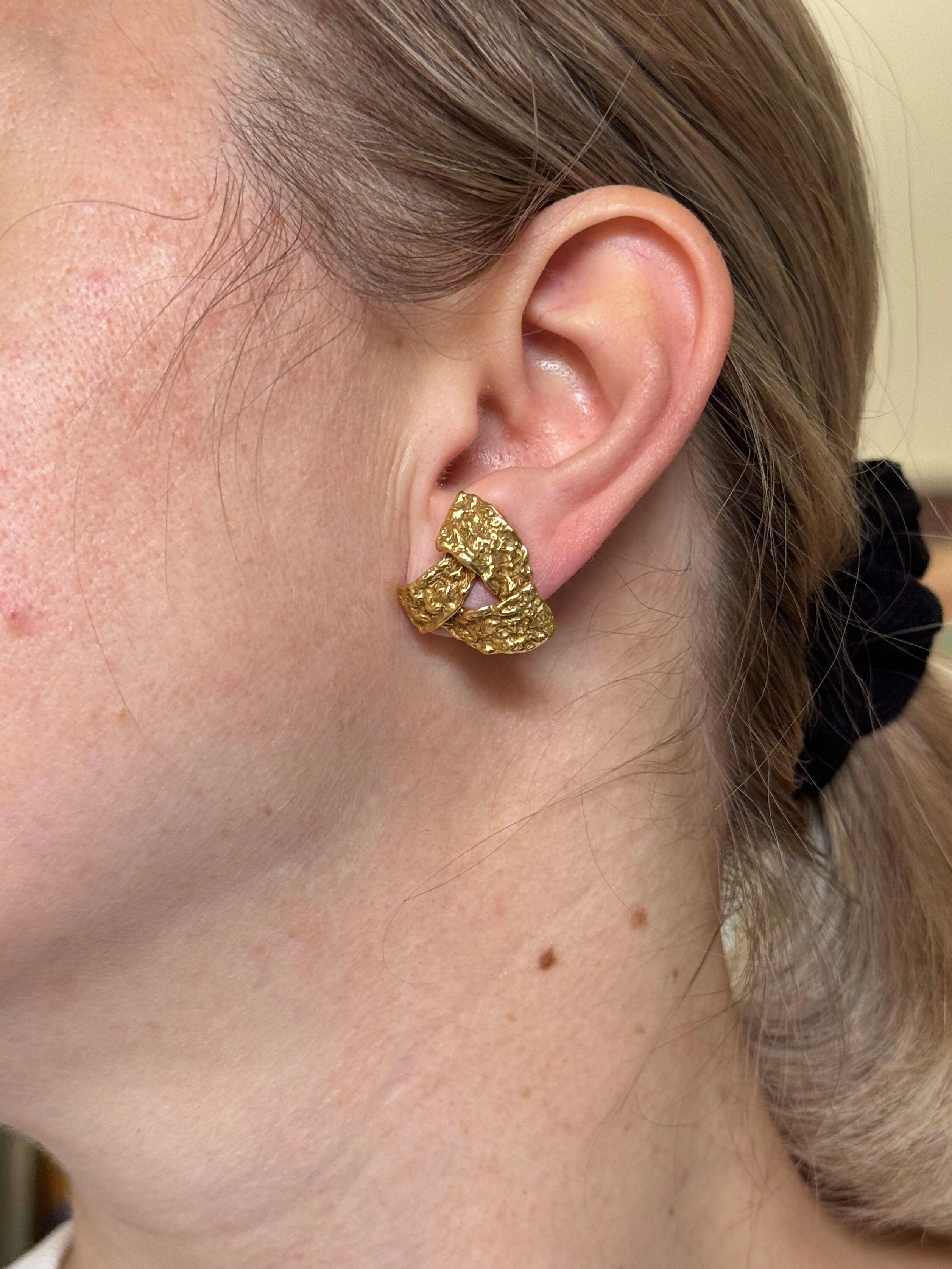 Arthur King 1970s Triangular Gold Earrings