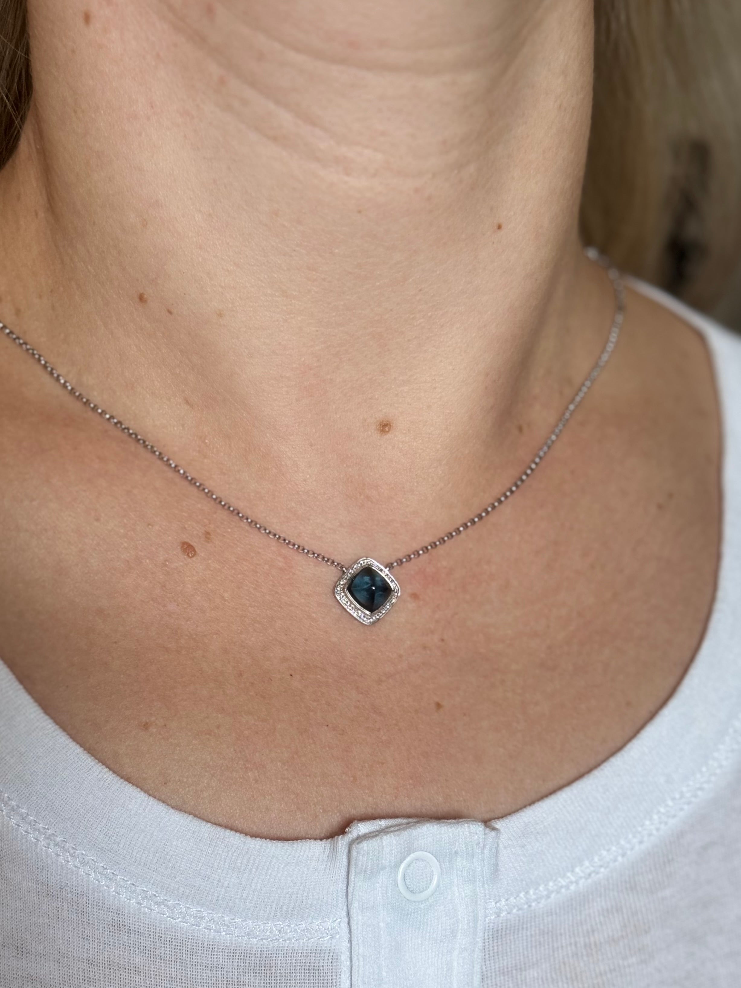 Fred Pain de Sucre White Gold Blue Topaz Diamond Medium Model Necklace