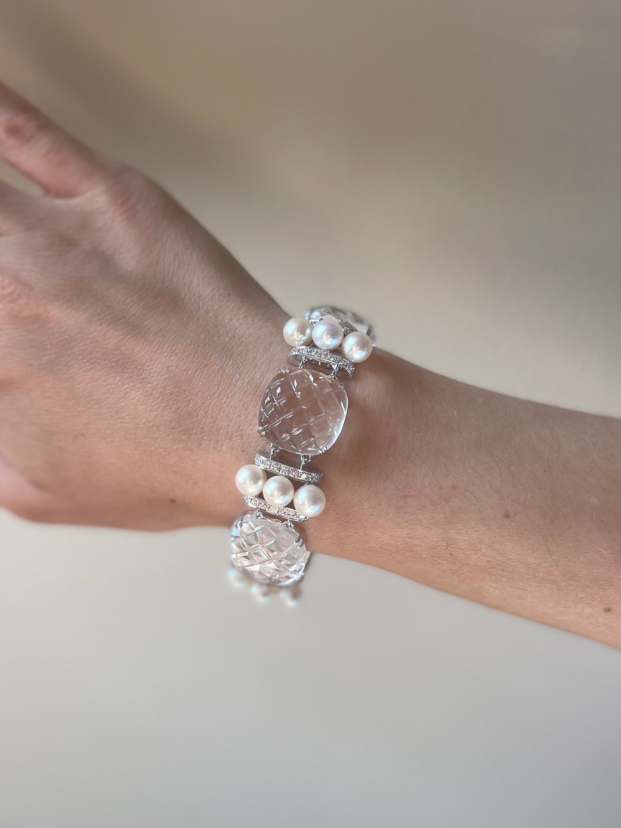 Carved Crystal Pearl Diamond Gold Bracelet