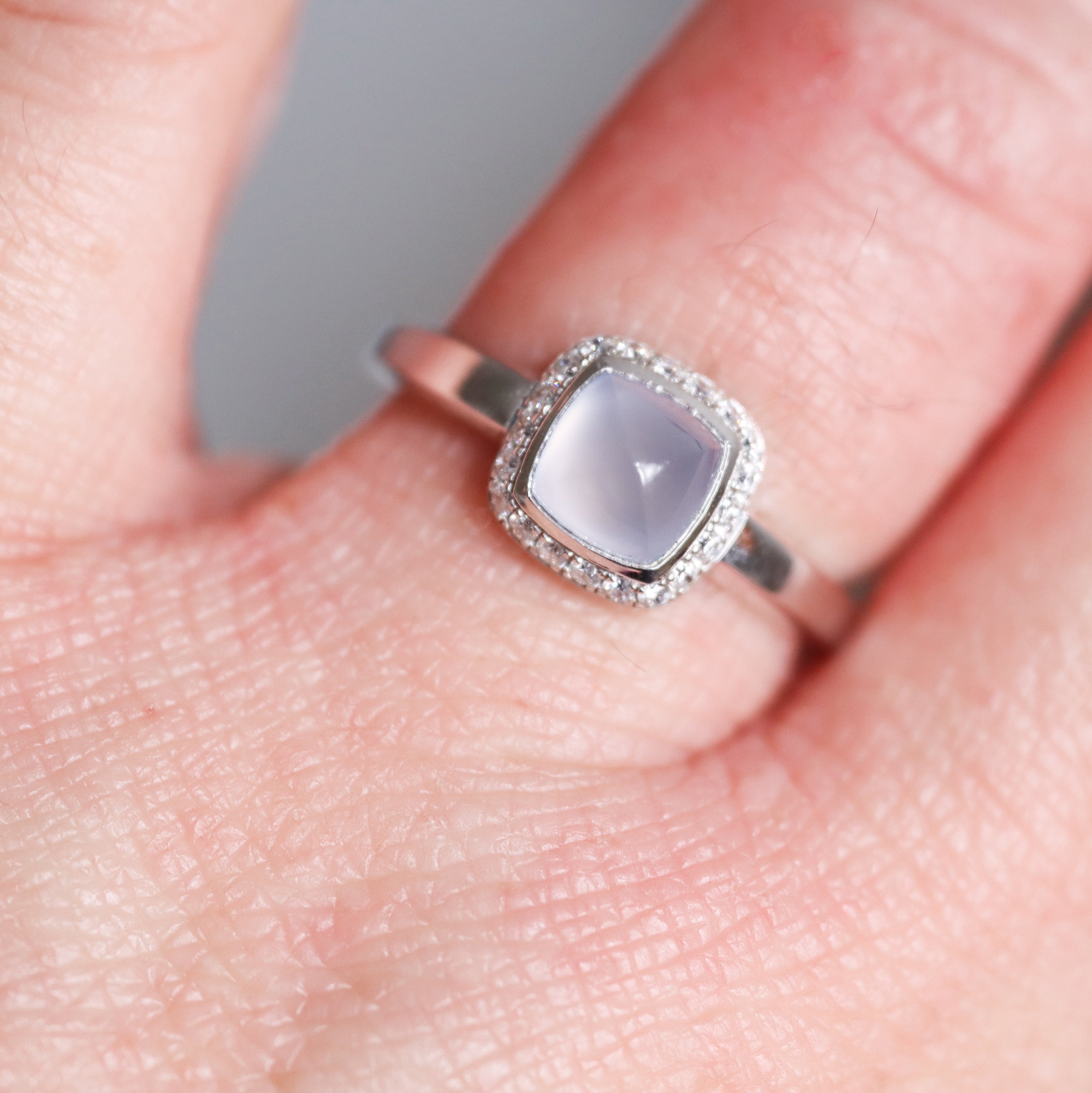 Fred Pain de Sucre White Gold Diamond Moonstone Small Model Ring
