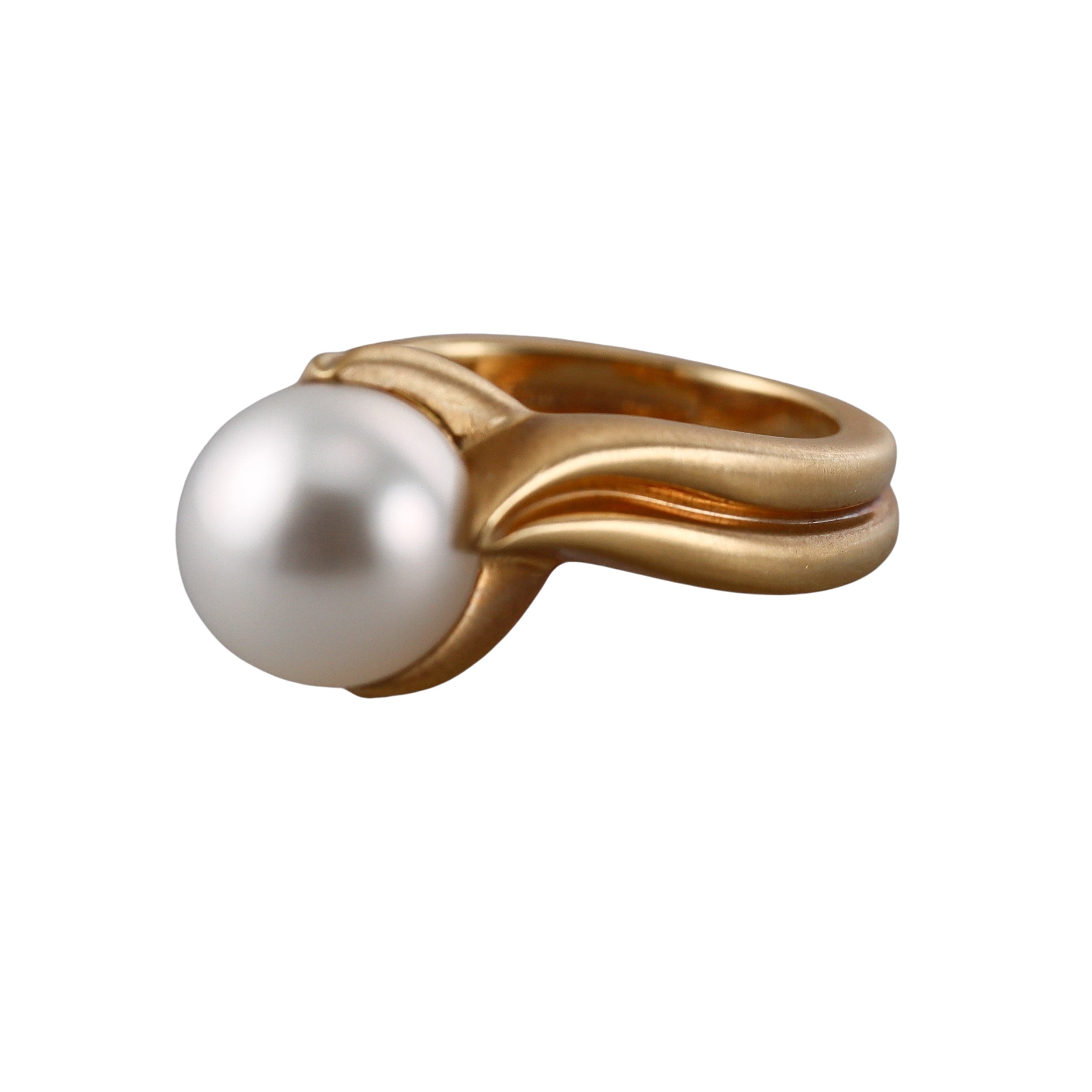 Assael Angela Cummings Flower Bud South Sea Pearl Gold Ring