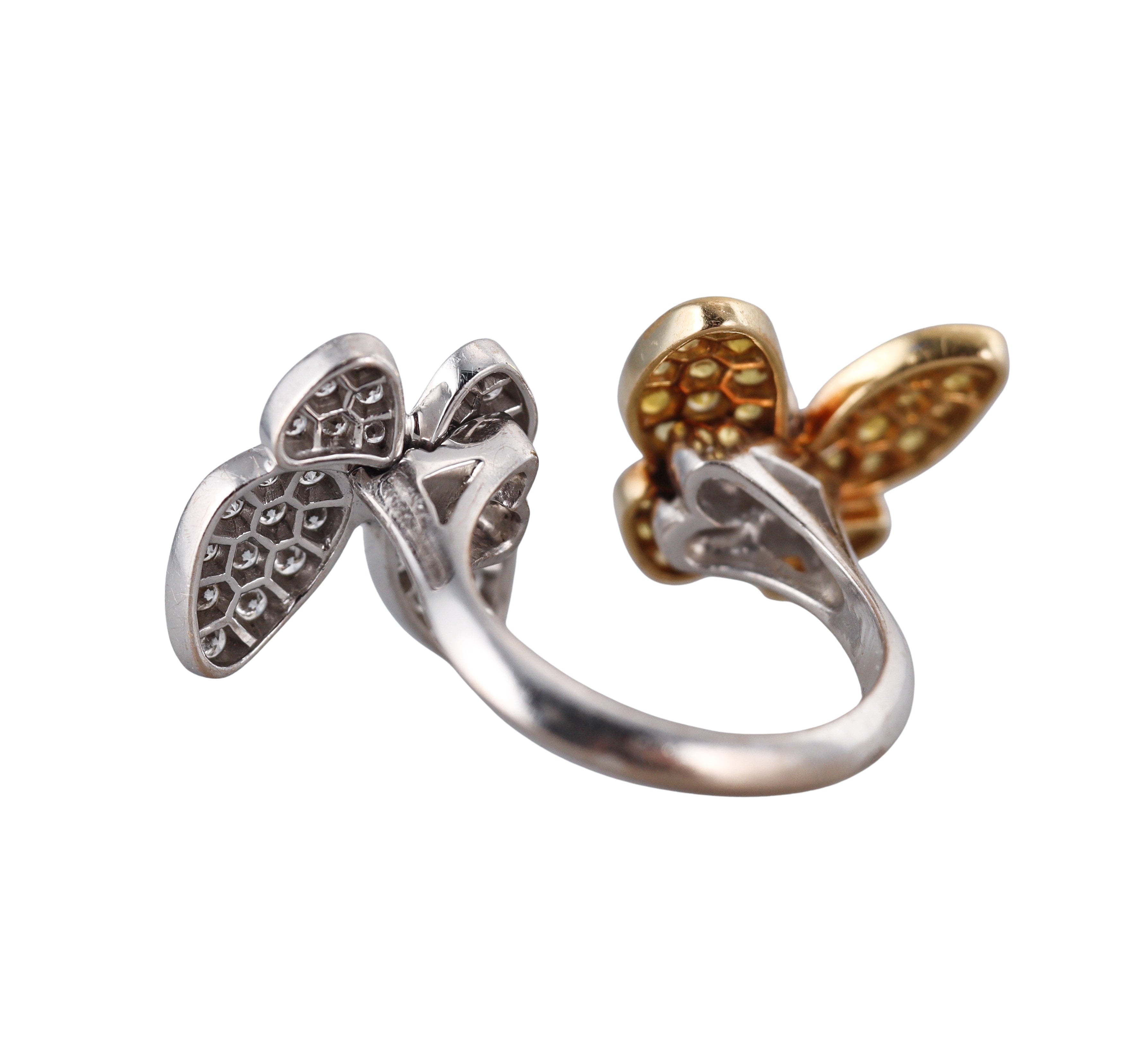 Van Cleef & Arpels Between the Finger Butterfly Diamond Sapphire Gold Ring