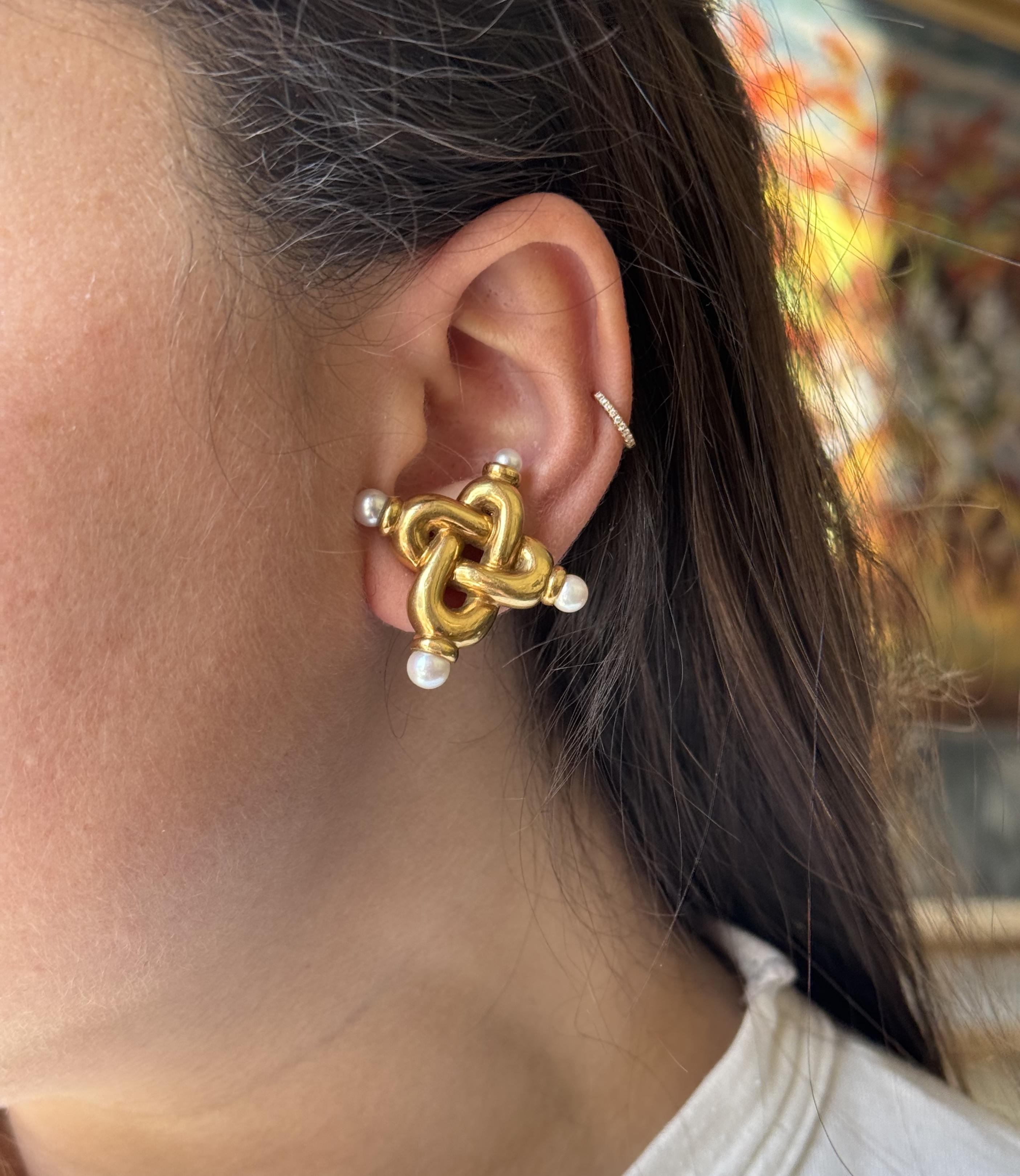 Angela Cummings Pearl Gold Knot Earrings