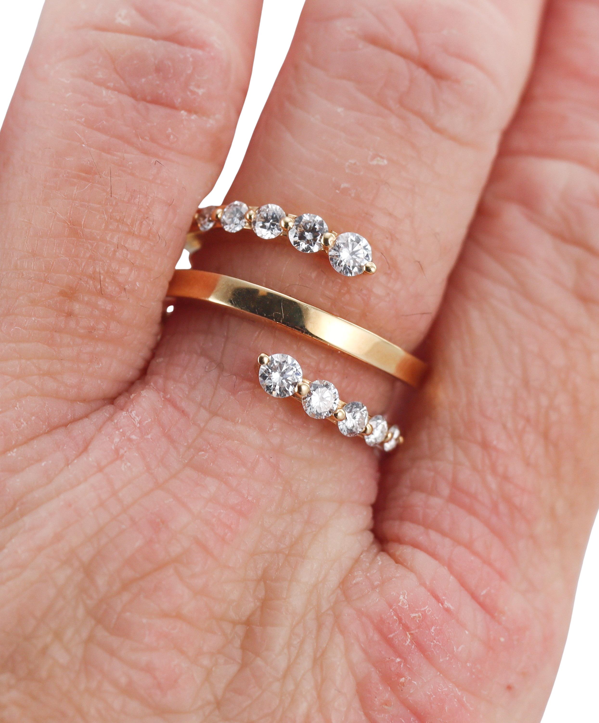 Mattioli Aspis Yellow Gold Diamond Ring