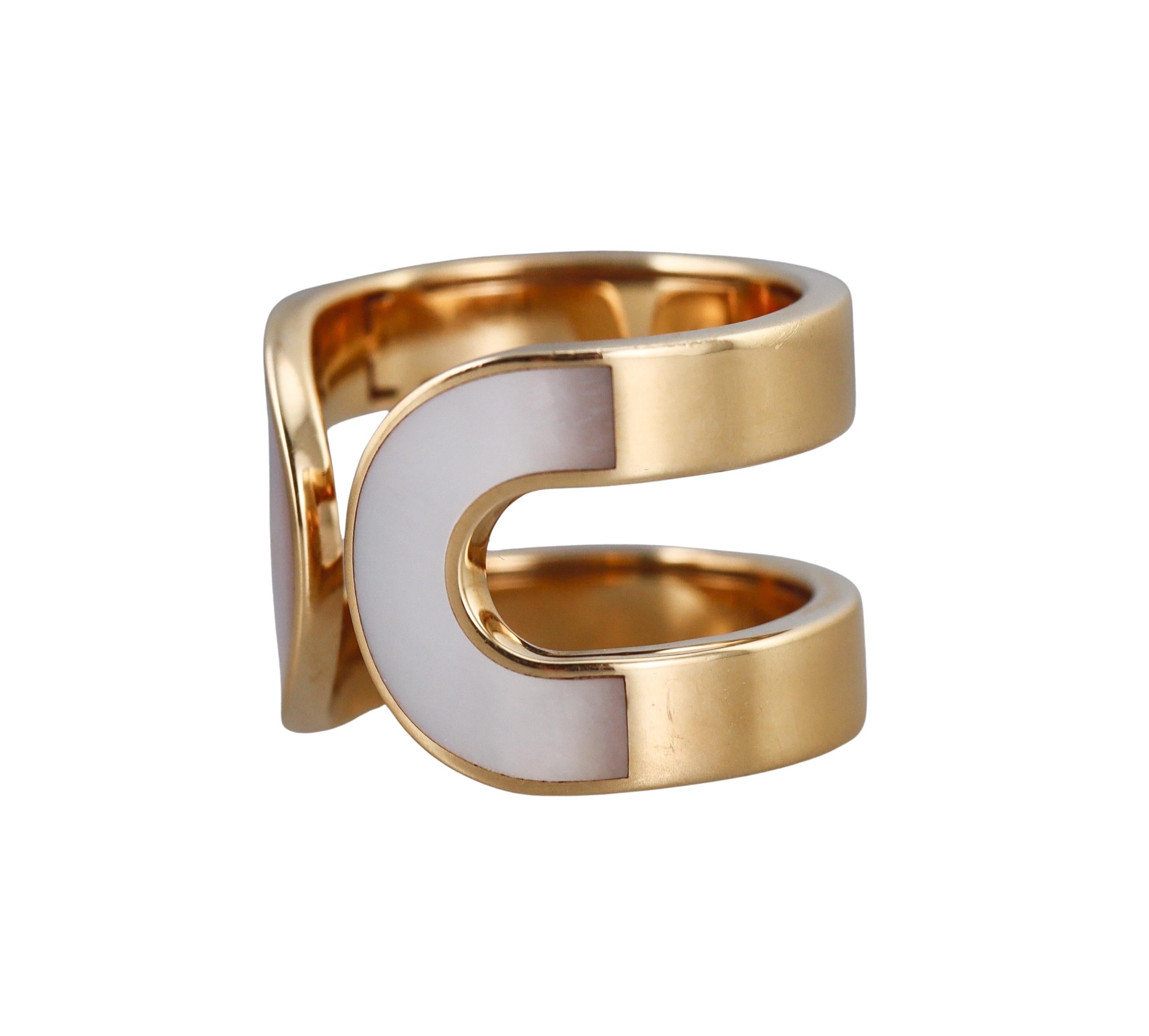 Mattioli Aruba Yellow Gold MOP Cuff Ring