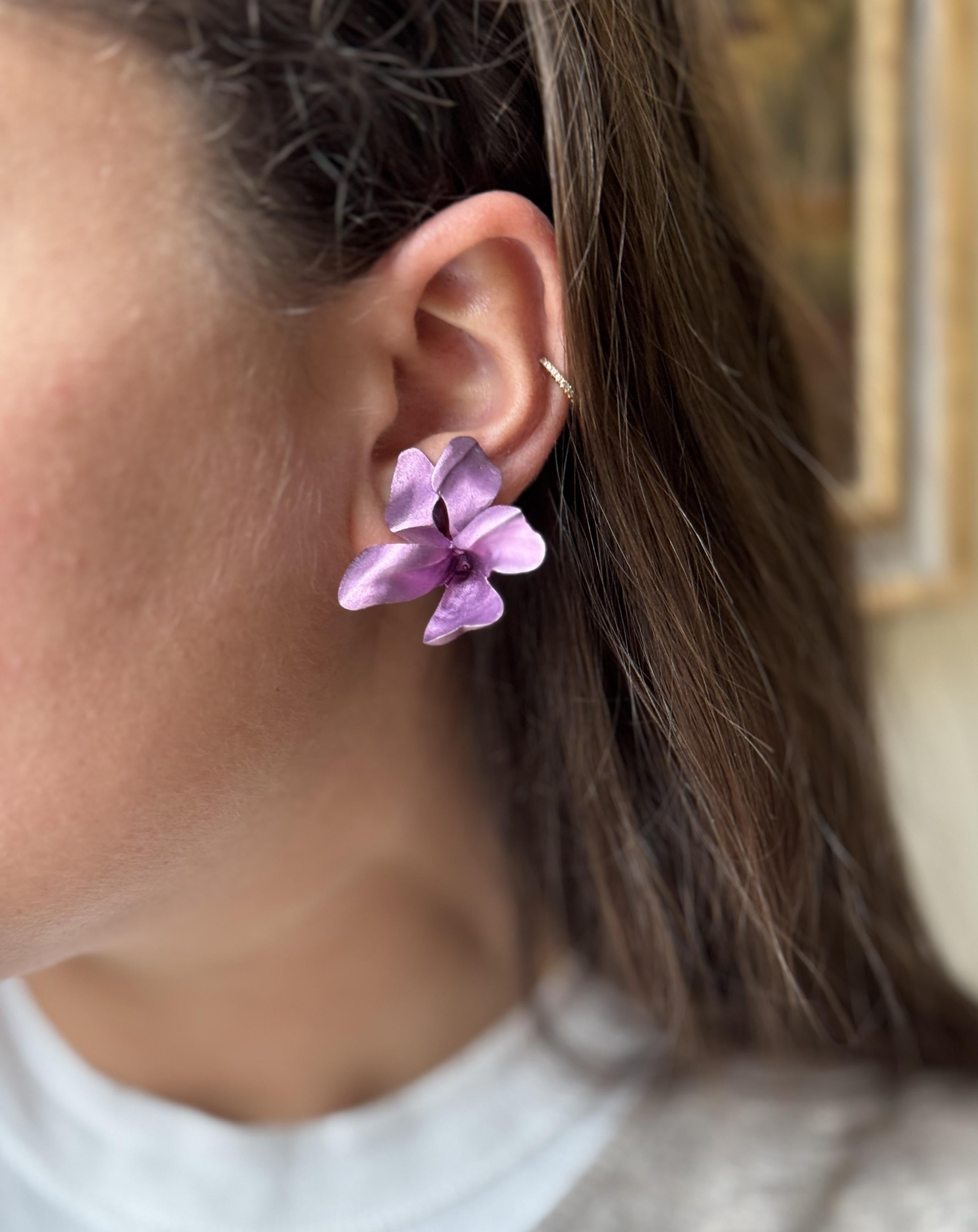 JAR Aluminum Gold Violet Earrings