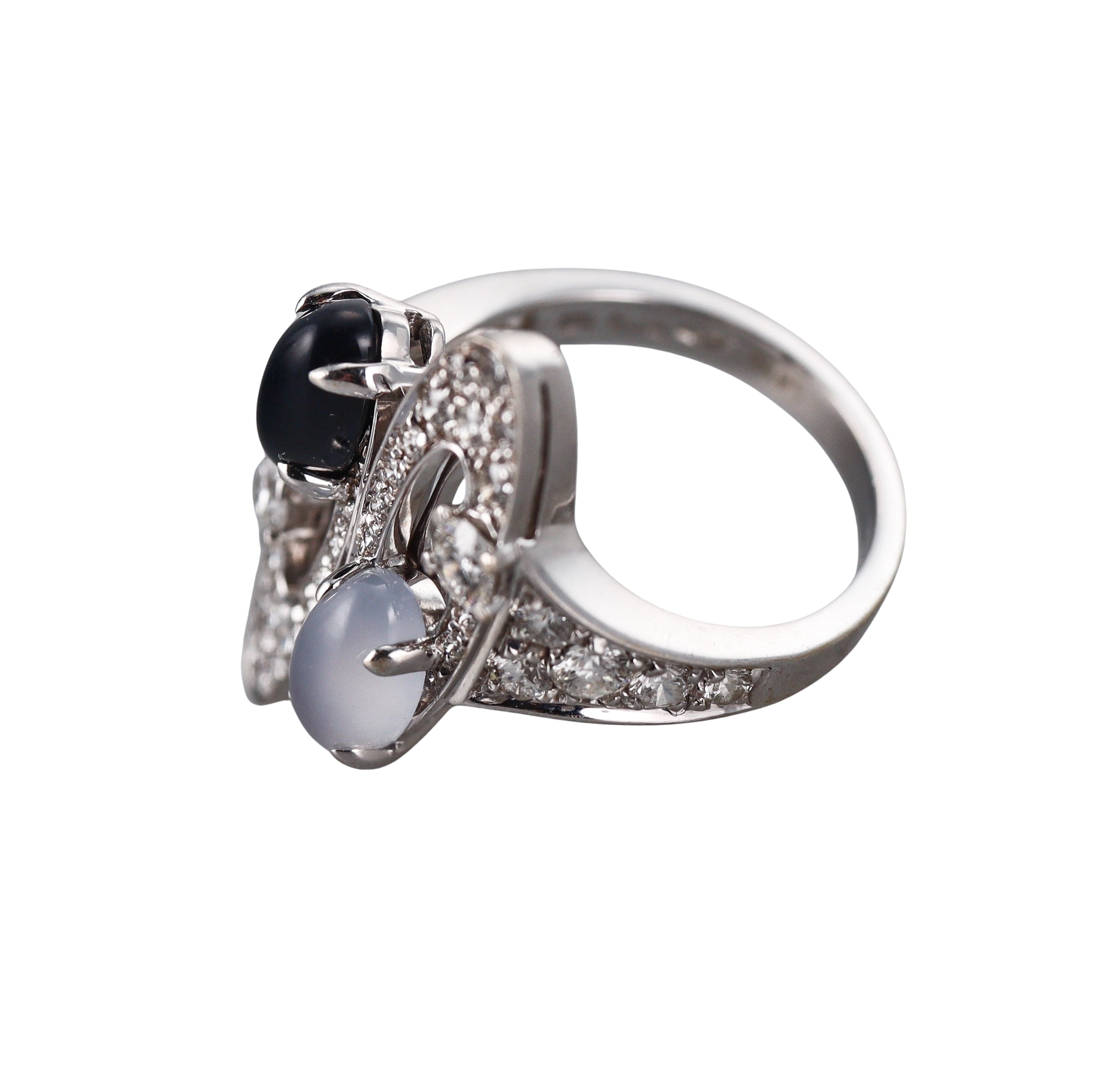 Bvlgari Bulgari Elisia Diamond Onyx Chalcedony White Gold Ring