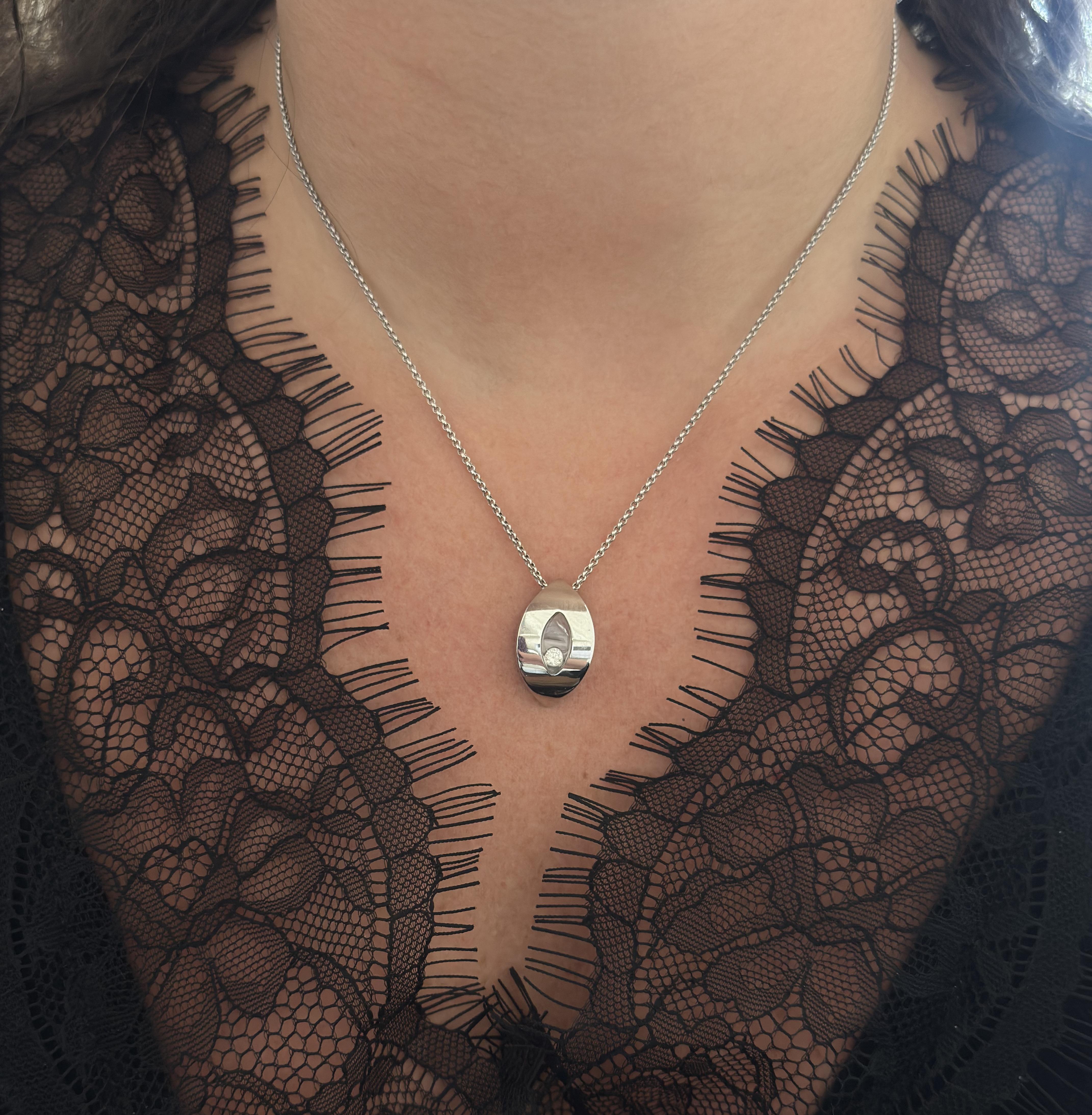 Chopard Happy Diamonds Gold Pendant Necklace 79/3747-20