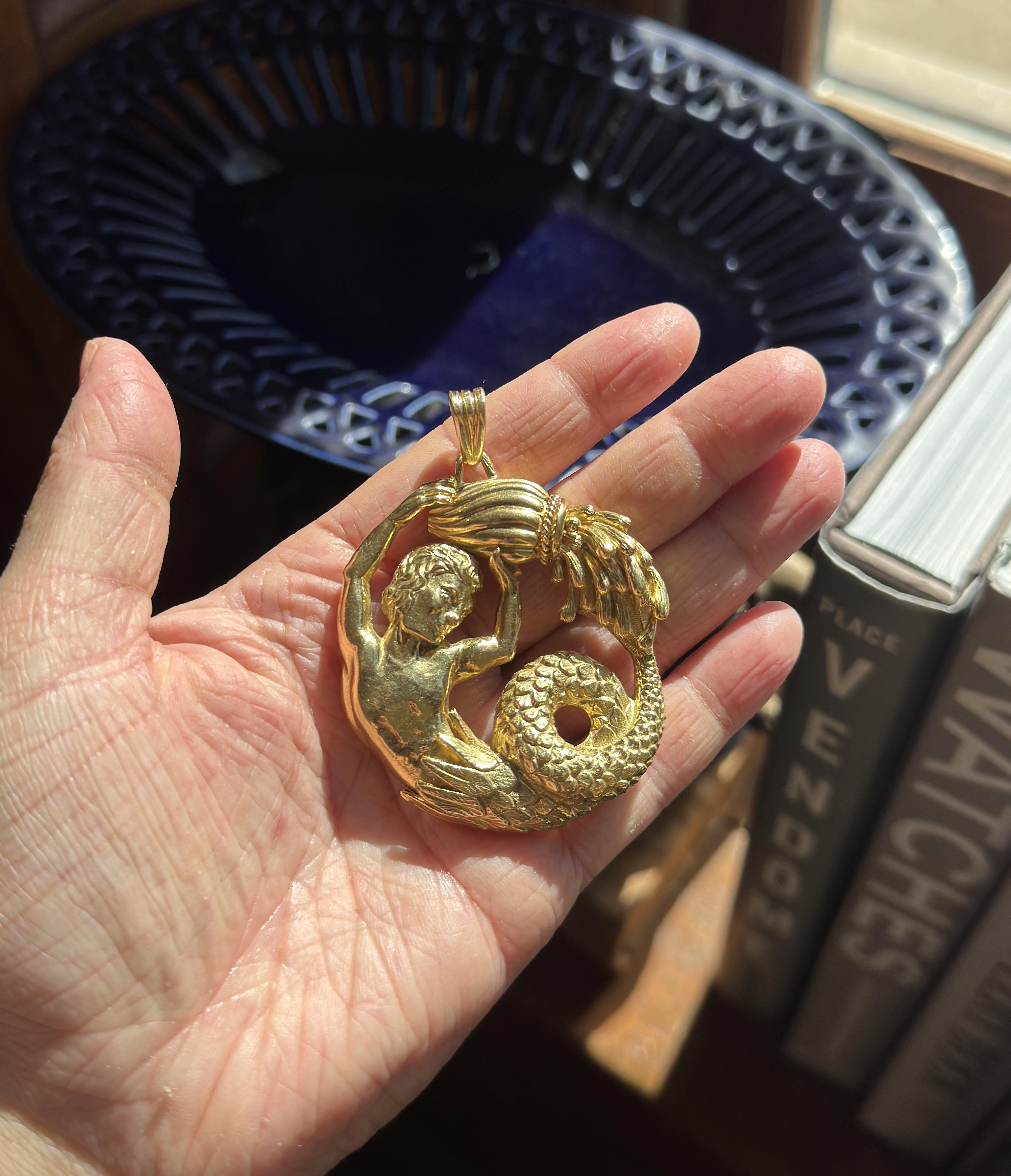 David Webb Aquarius Zodiac Sign Gold Pendant