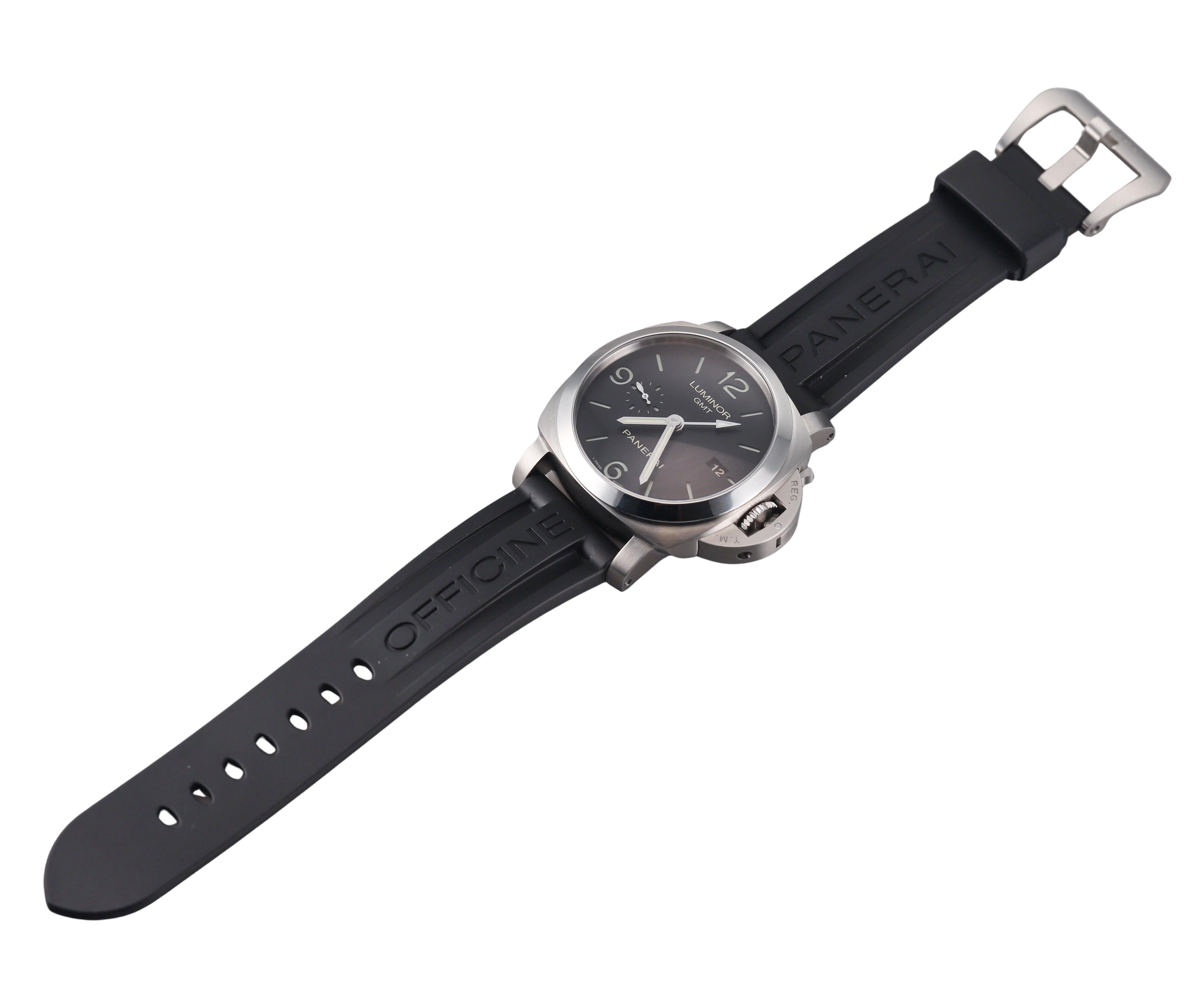 Panerai Luminor GMT 3 Days Black Dial Automatic Watch PAM00320