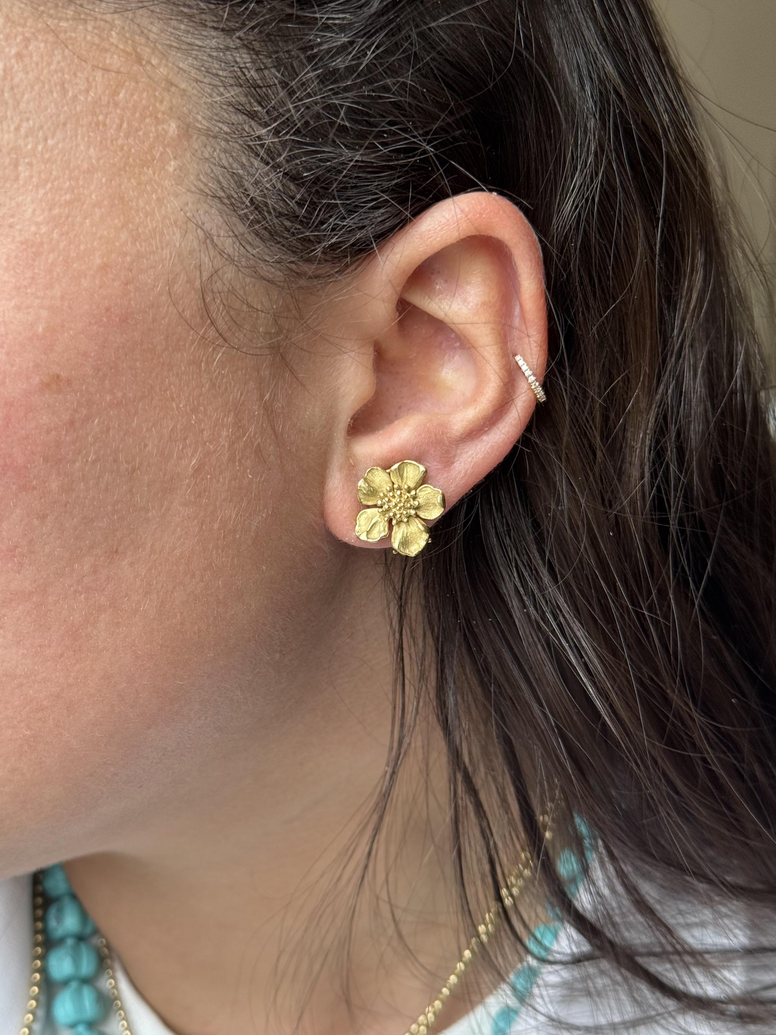 Tiffany & Co Dogwood Gold Flower Earrings