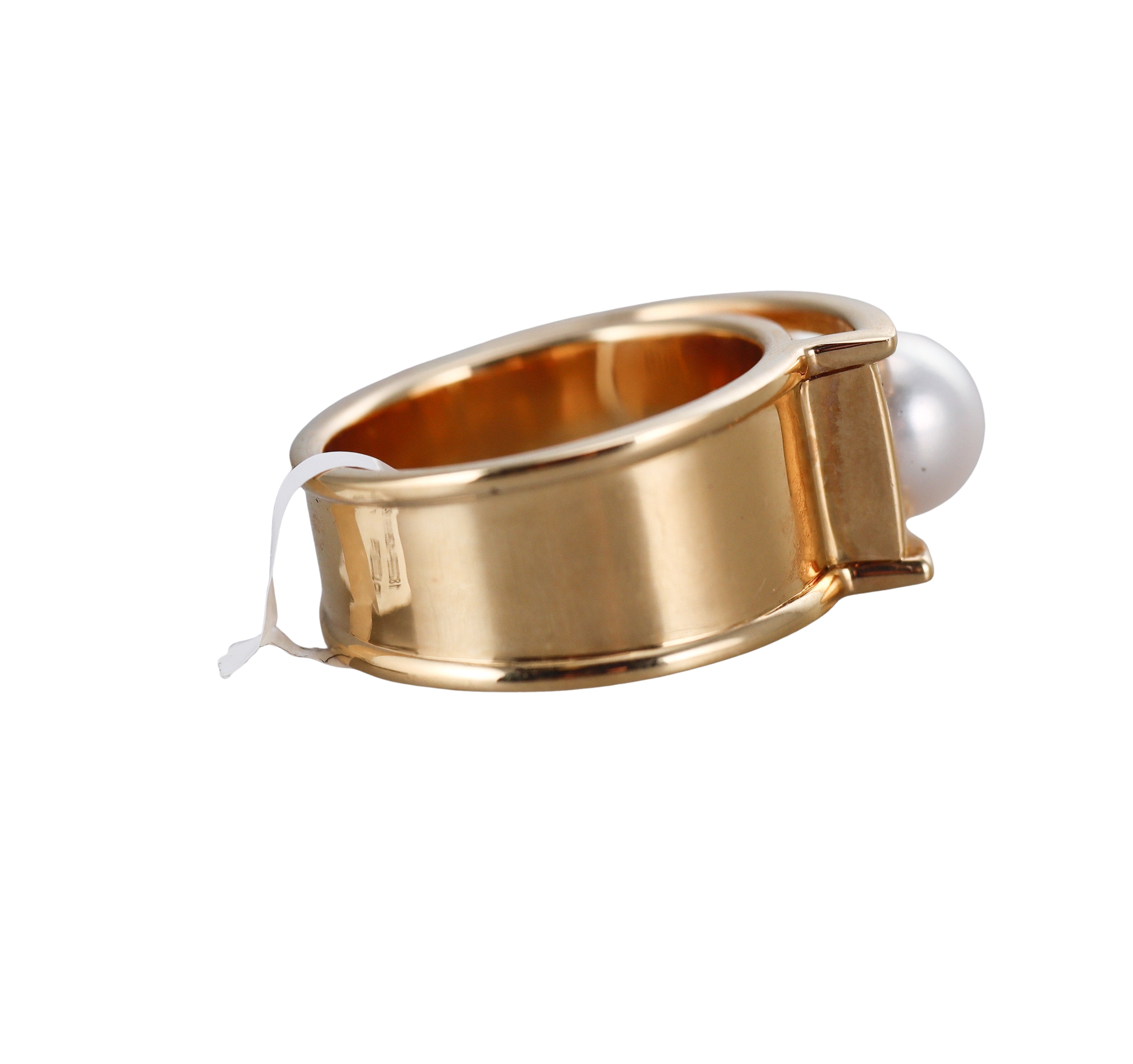 Assael Graduated Pearl Yellow Gold Ring
