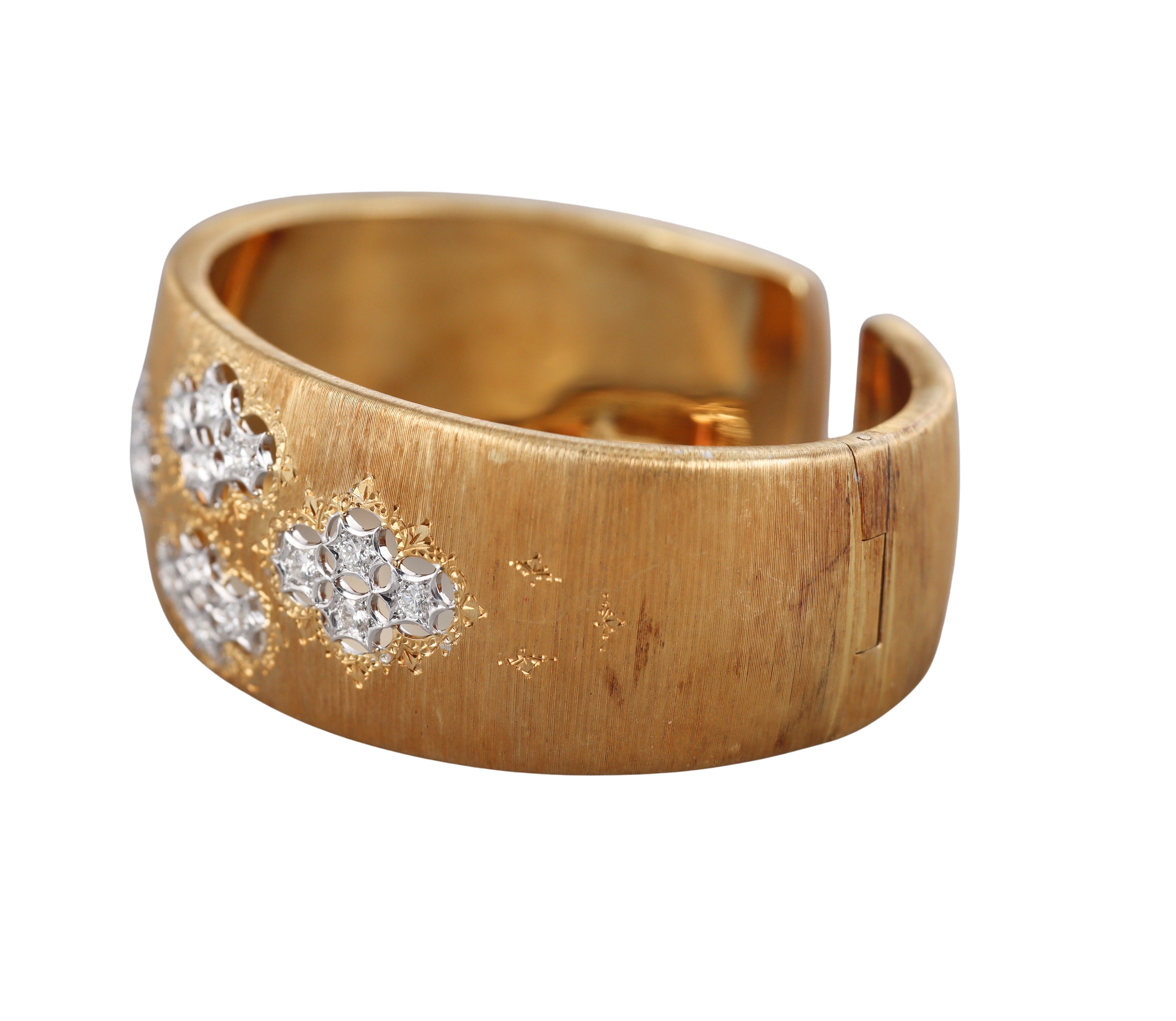 Mario Buccellati Classic Cuff Diamond Gold Bracelet