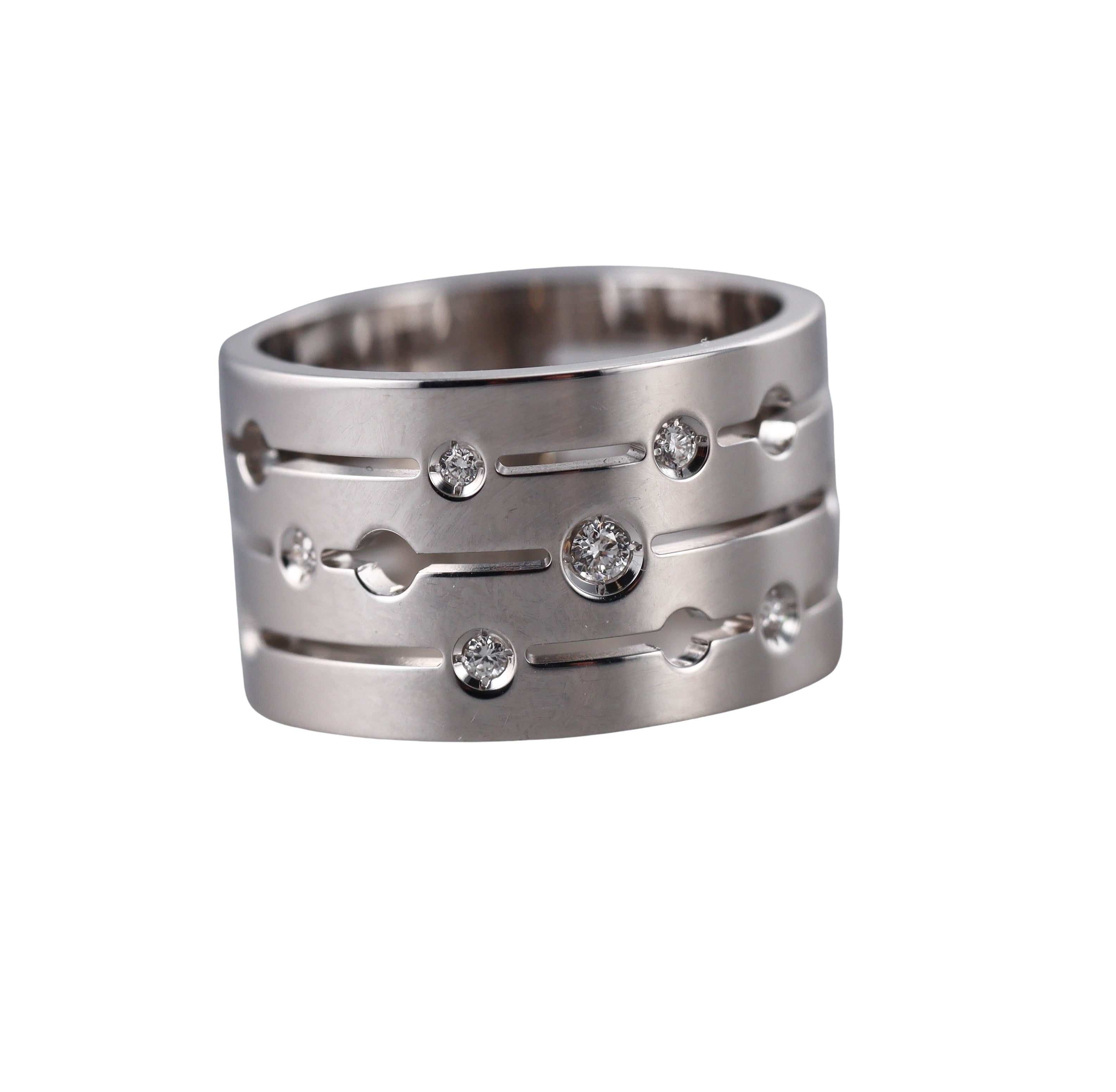 Dinh Van Pulse White Gold Diamond Band Ring Large Model