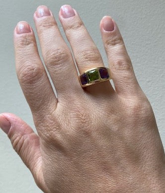 Van Cleef & Arpels Amethyst Peridot Gold Ring