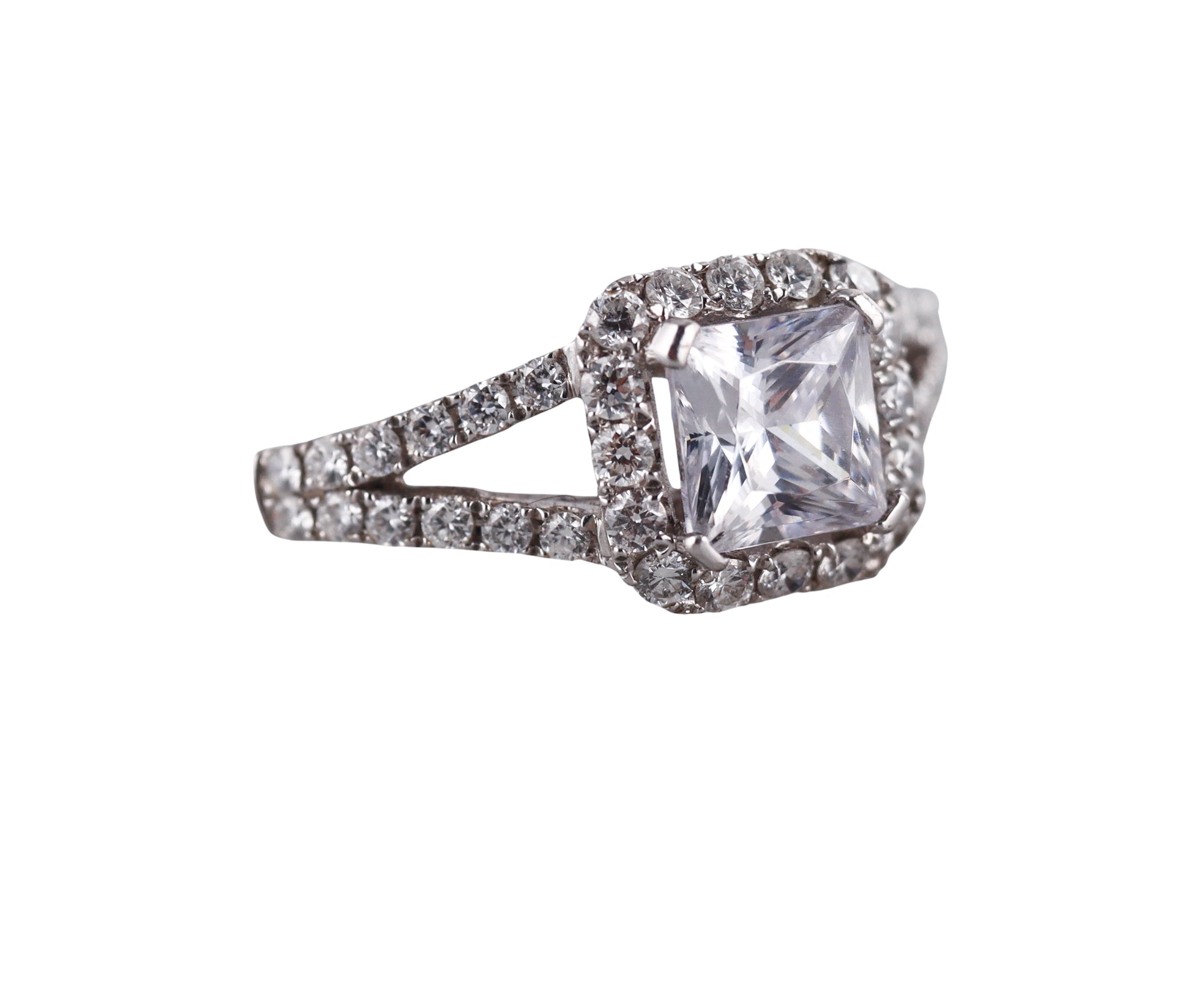 Verragio Gold Engagement Ring
