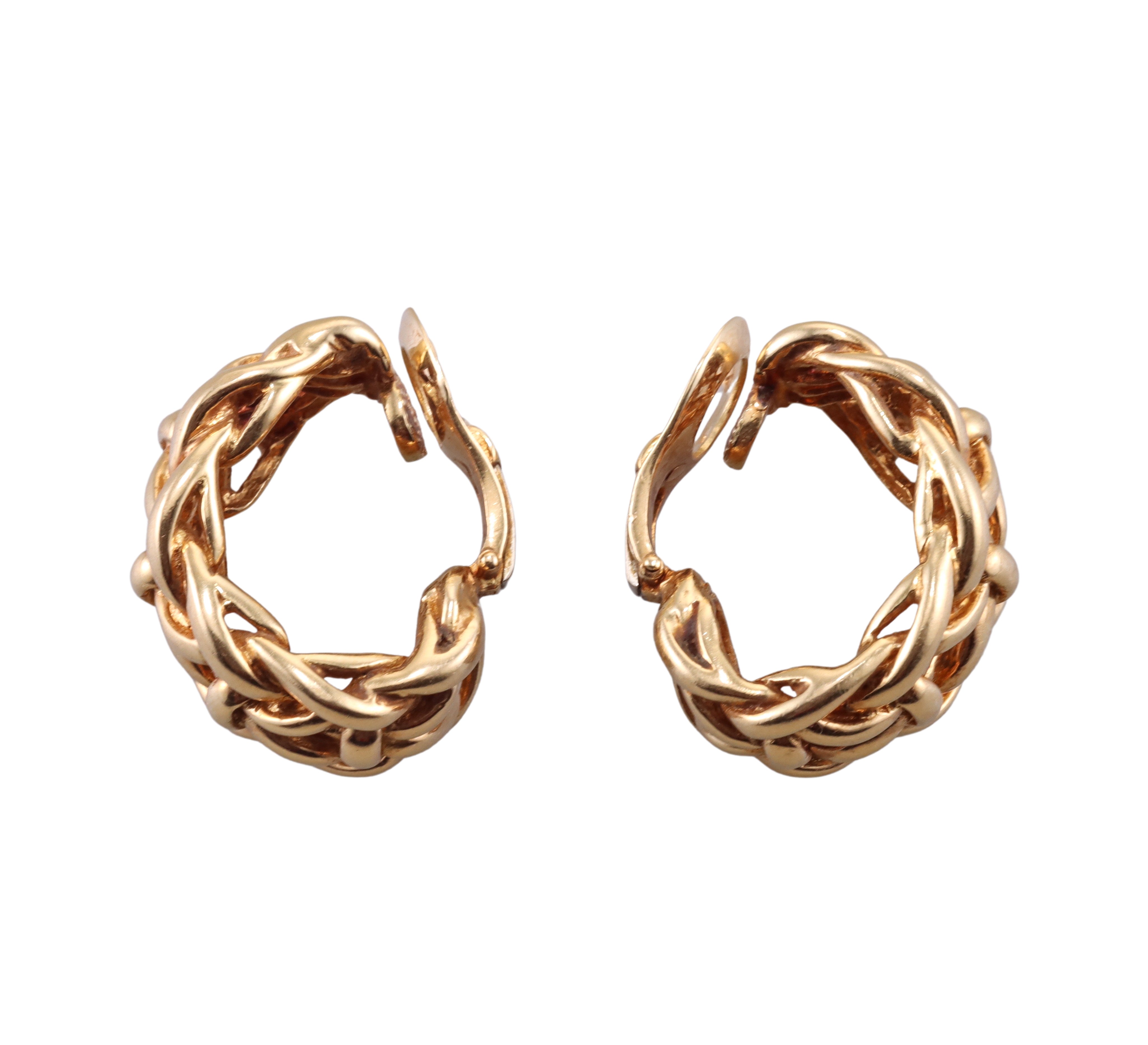 Van Cleef & Arpels Mariner Link Gold Hoop Earrings