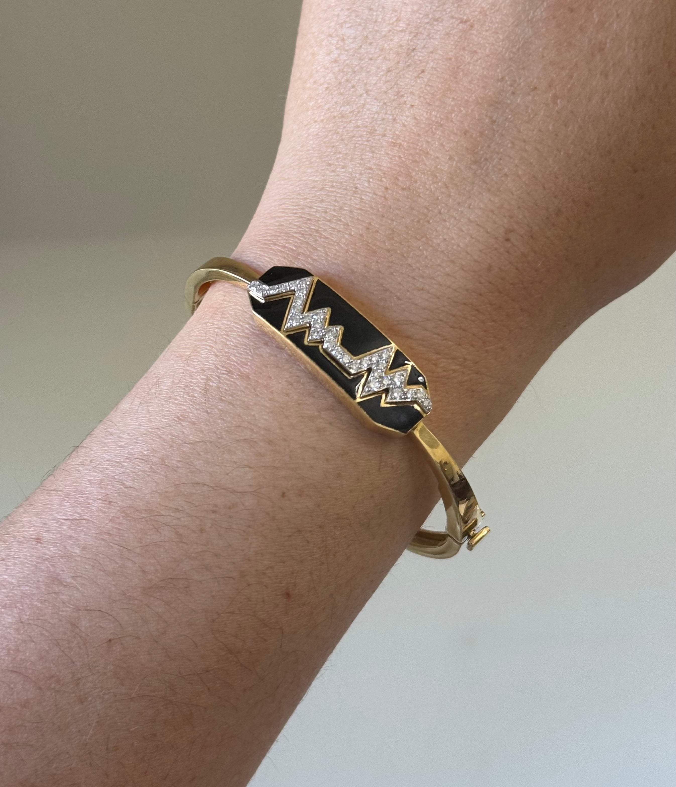 David Webb Black Enamel Diamond Gold Platinum Skip Bracelet