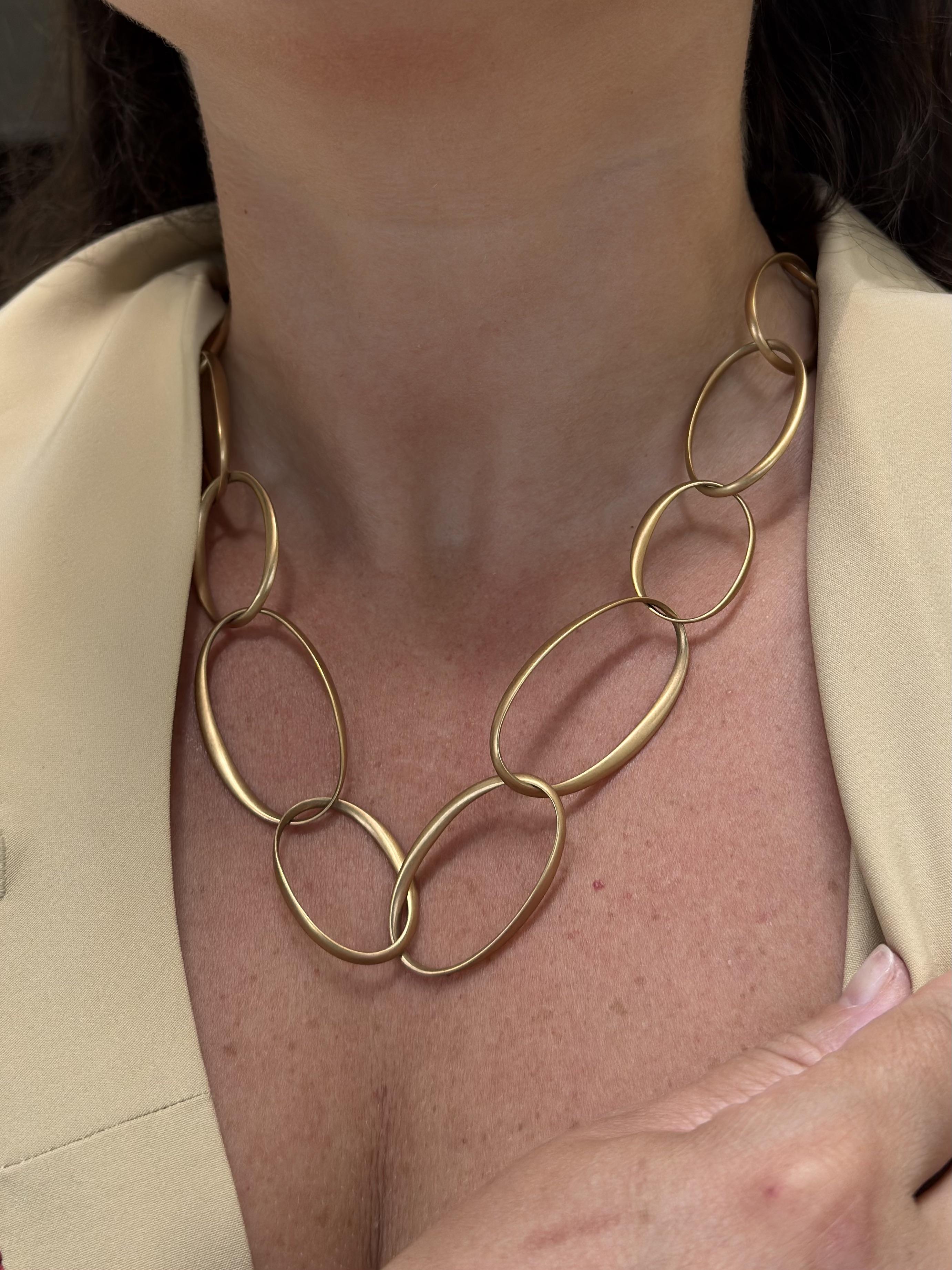 Pomellato Victoria Satin Rose Gold Oval Link Necklace
