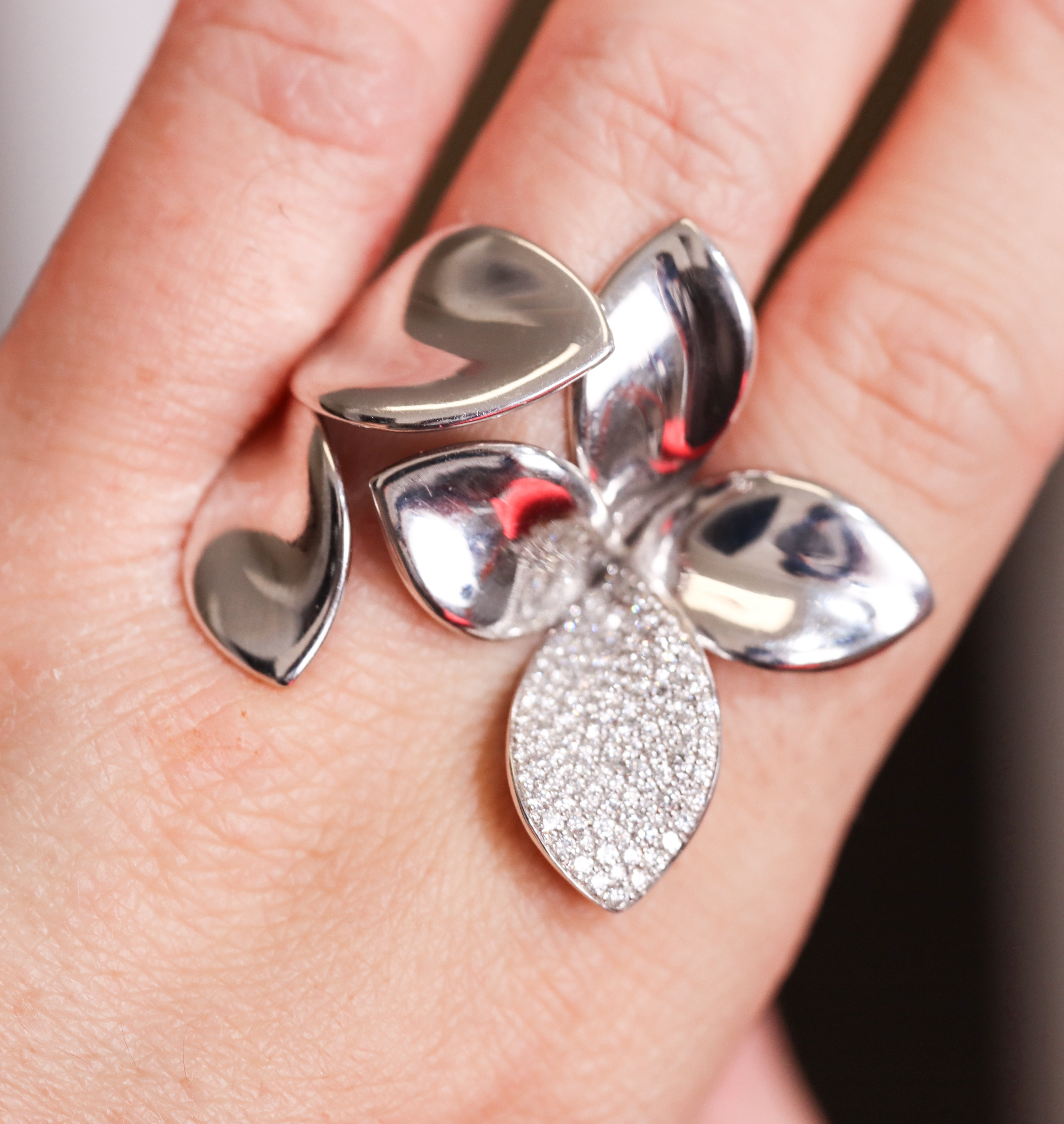Pasquale Bruni Diamond White Gold Giardini Segreti Flower Ring