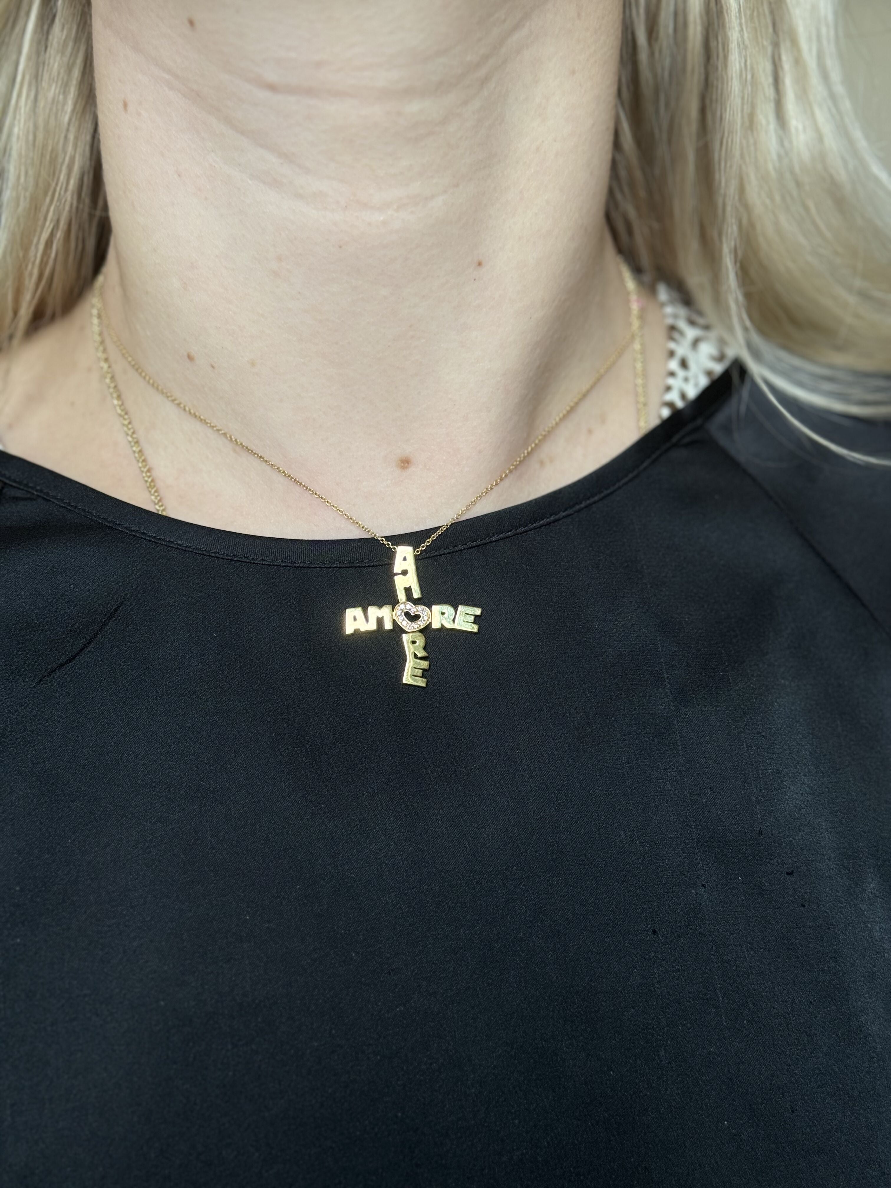 Pasquale Bruni 18k Gold Diamond Amore Pendant Necklace
