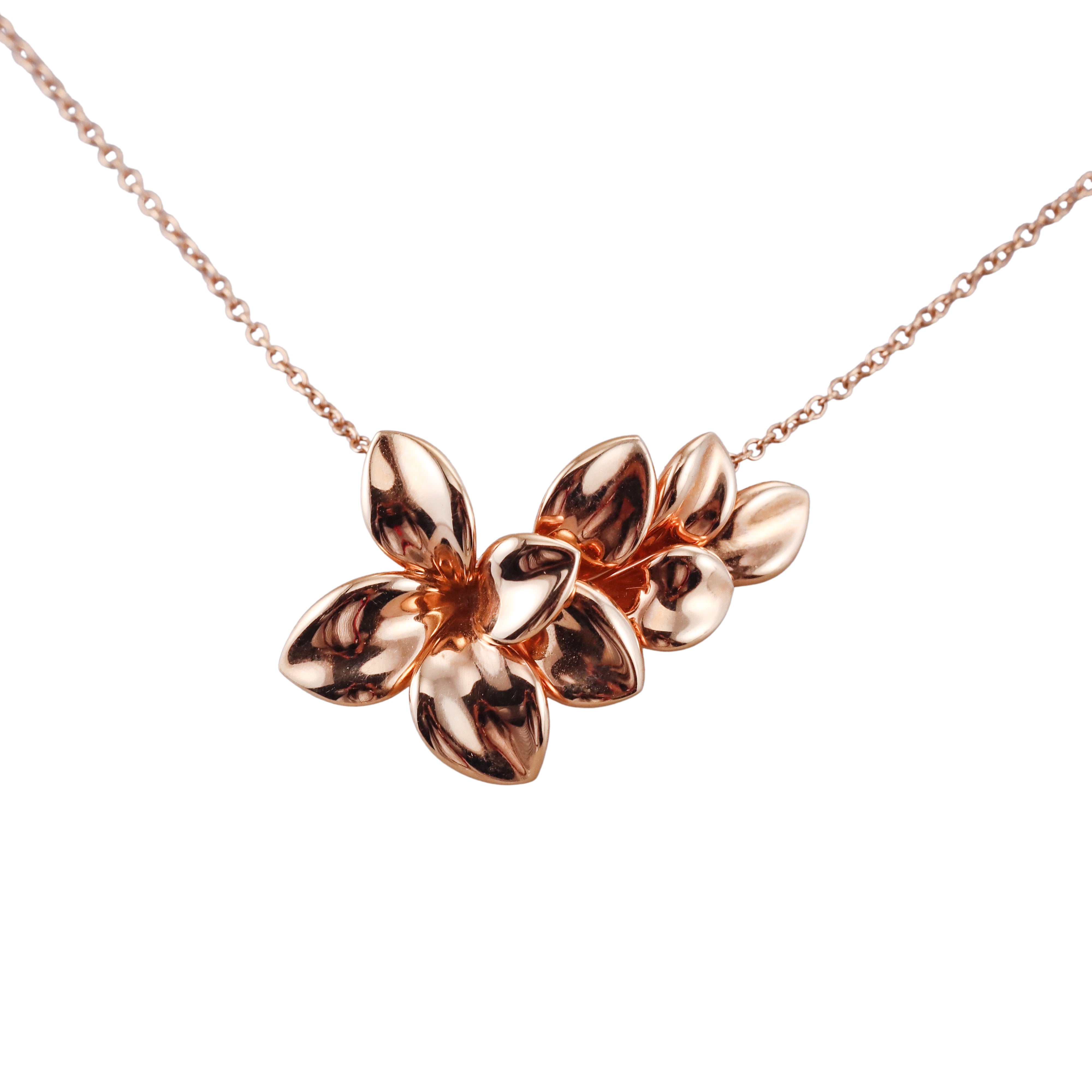 Pasquale Bruni Rose Gold Giardini Segreti Flower Pendant Necklace