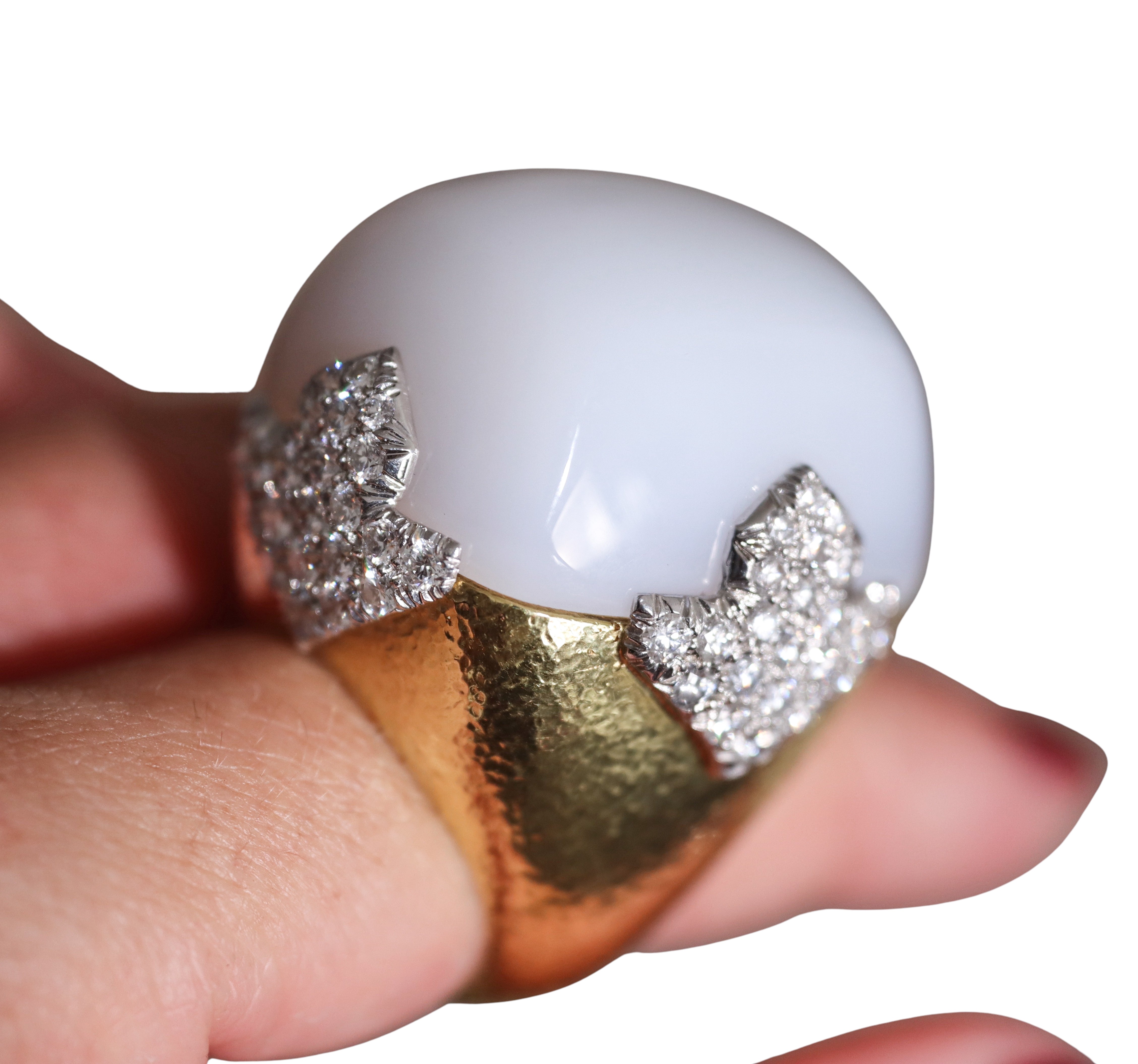 David Webb Diva Cabochon Agate Diamond Gold Platinum Ring
