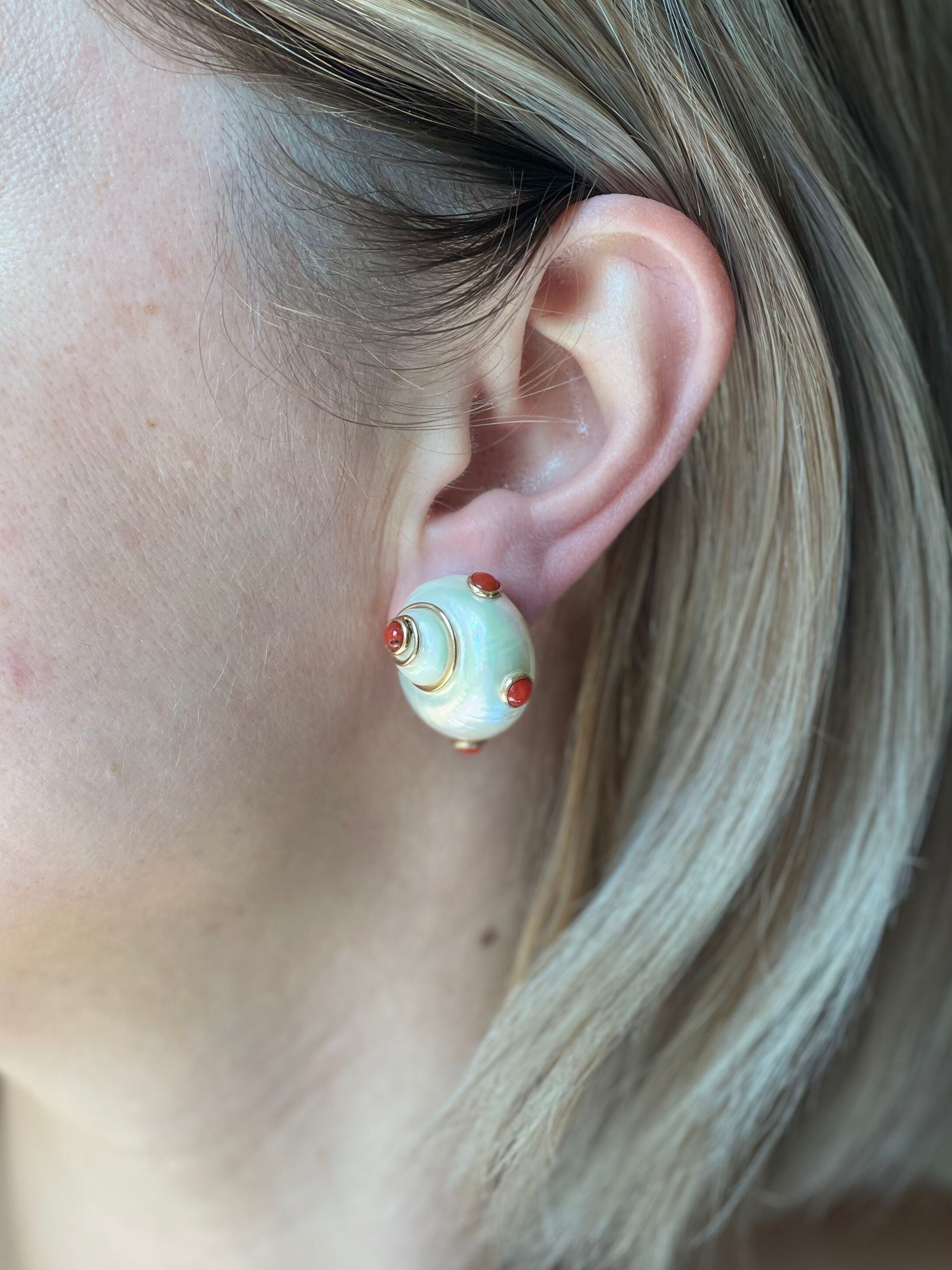 Maz Shell Coral Gold Earrings