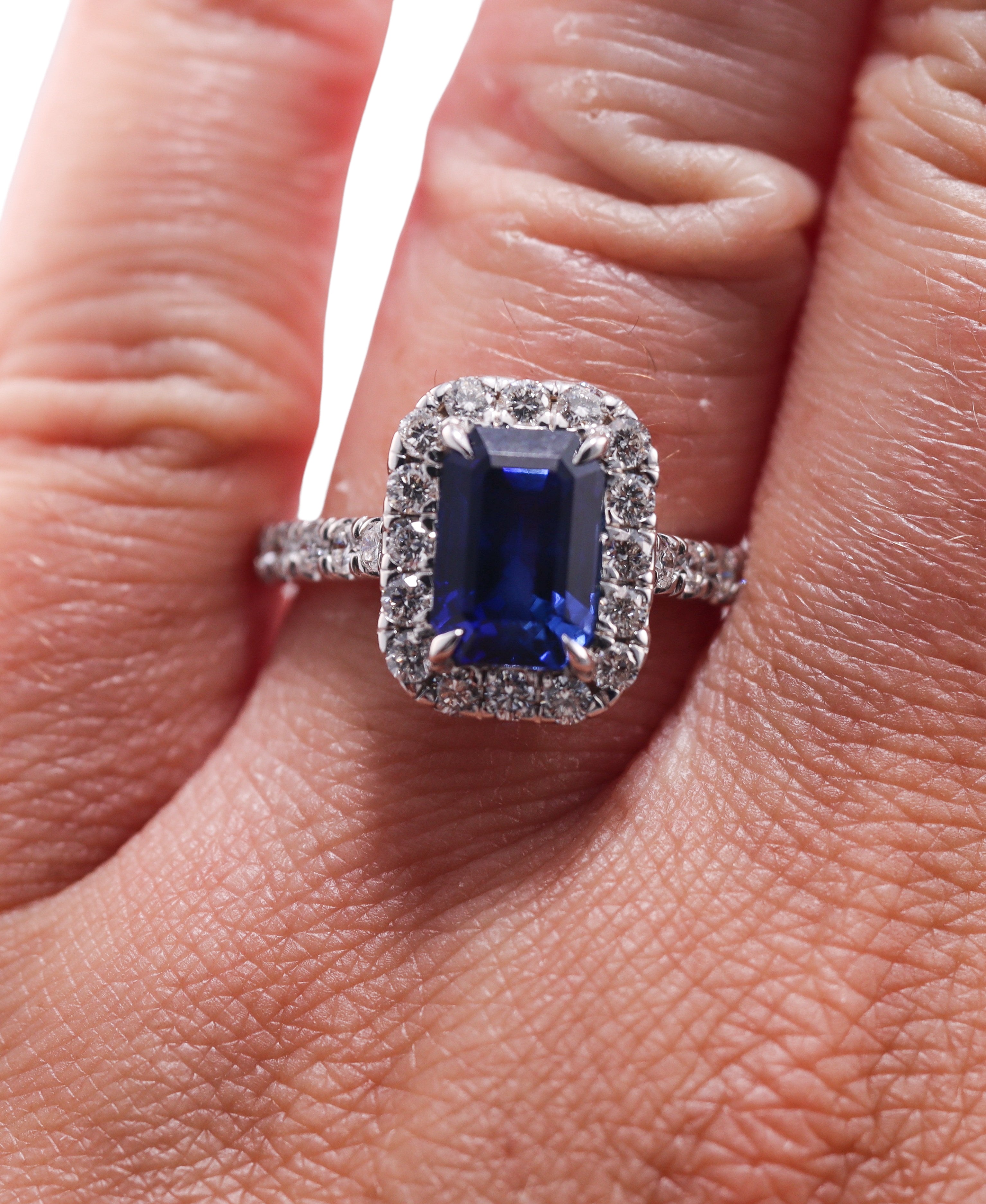 3.22ct Sapphire Diamond Gold Ring