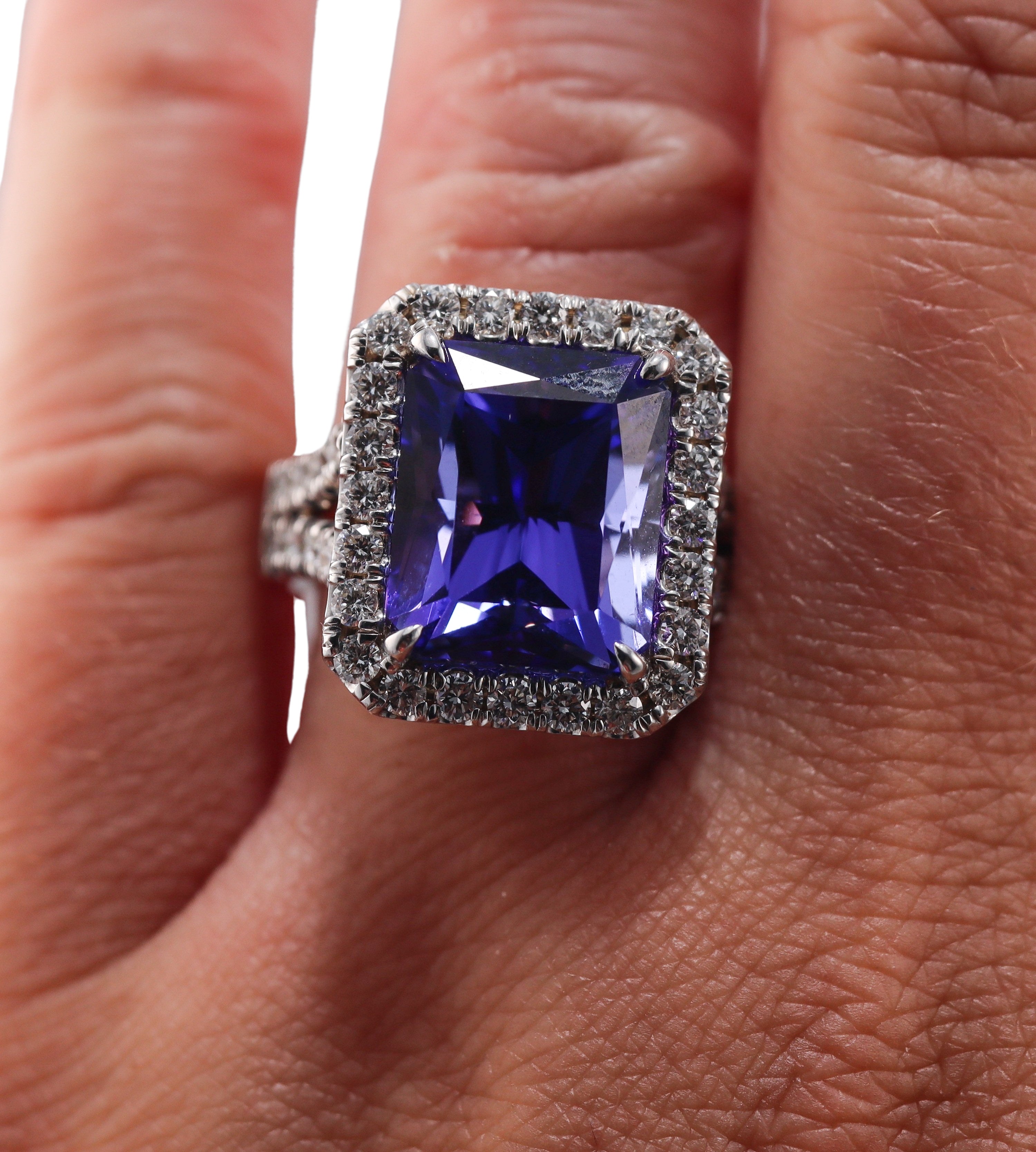 9.49ct Tanzanite Diamond Gold Ring