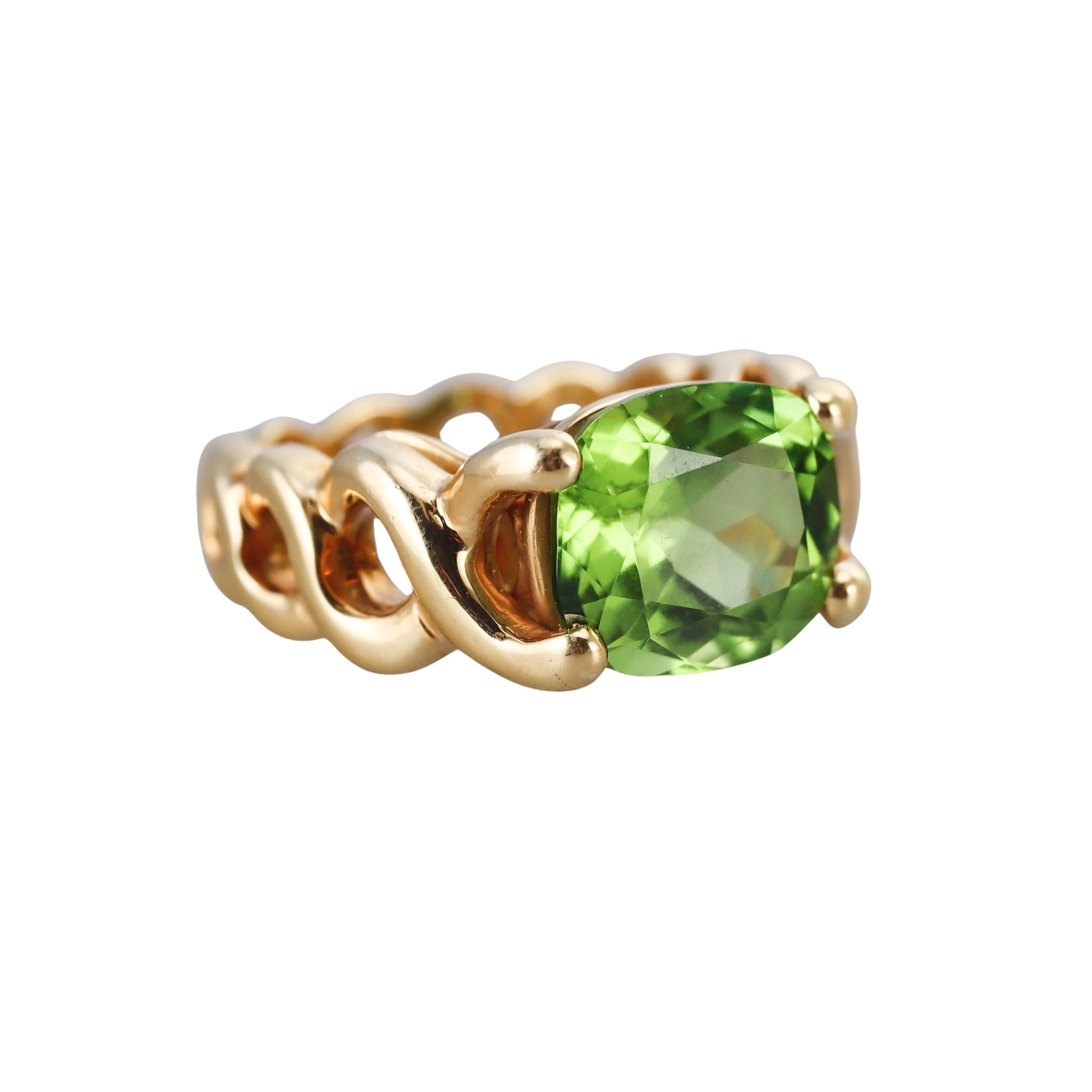Verdura Criss Cross Peridot Gold Ring