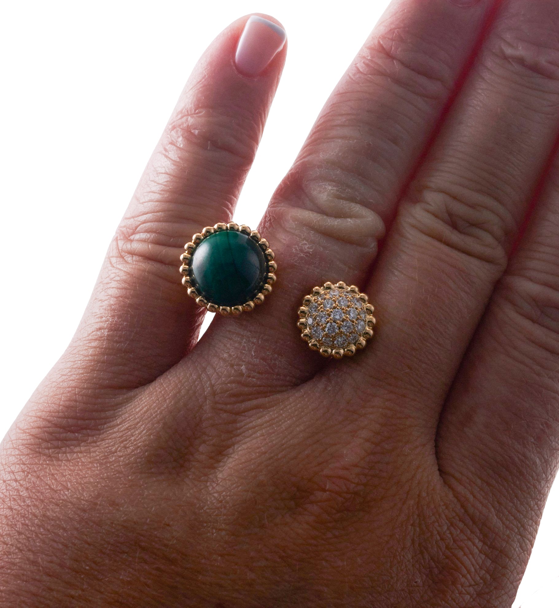 Van Cleef & Arpels Perlee Between the Finger Malachite Diamond Gold Ring