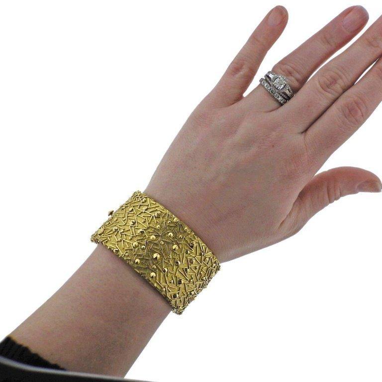 1970s Tiffany & Co. Gold Bangle Bracelet - Oak Gem