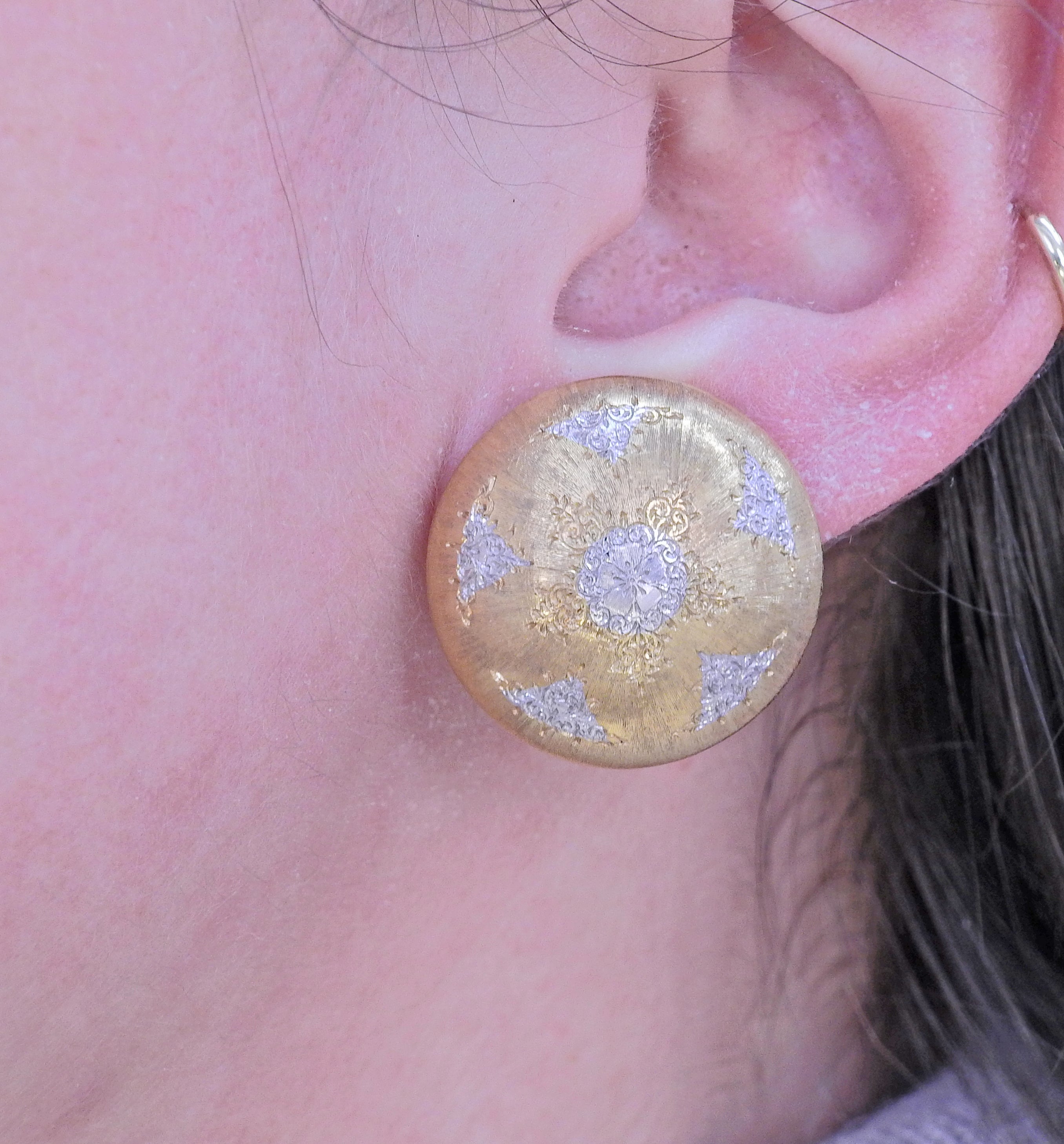 Mario Buccellati Geminato Gold Button Earrings