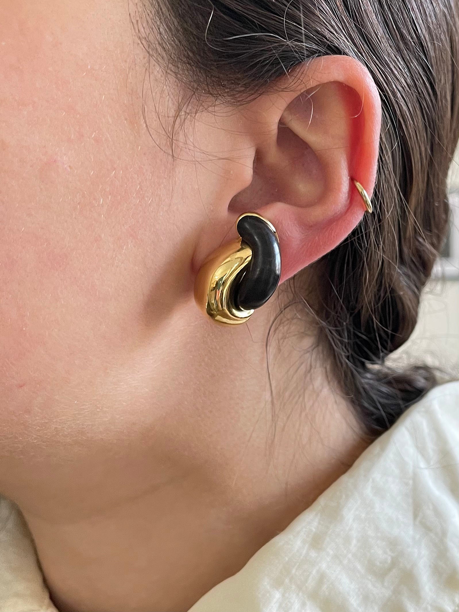 Seaman Schepps Ebony Half Link Gold Earrings