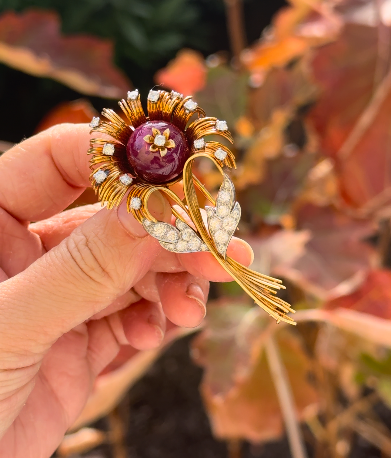 Continental 1960s 18k Gold Star Ruby Diamond Flower Brooch Pin