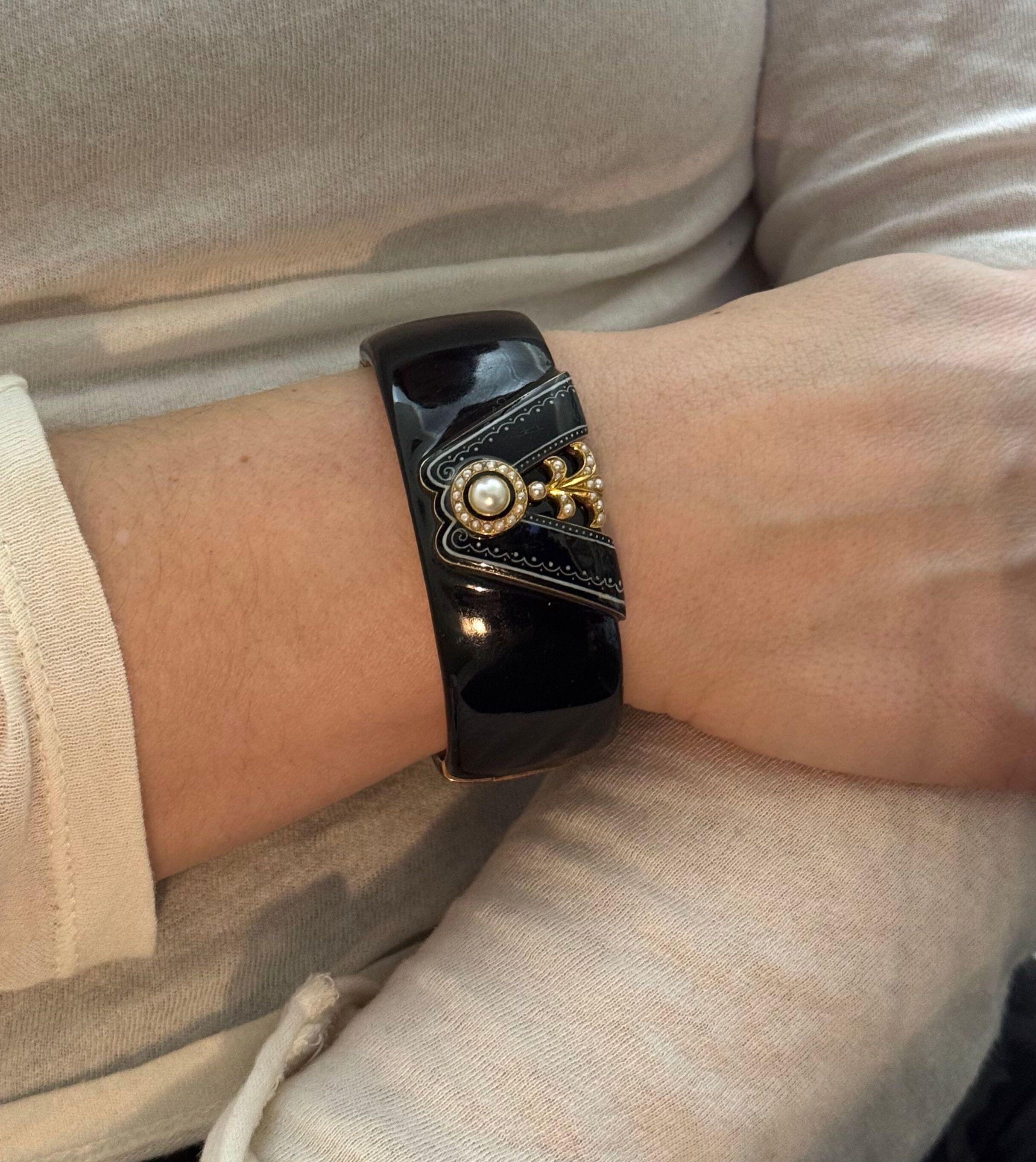 Antique Victorian English Gold Enamel Seed Pearl Bracelet