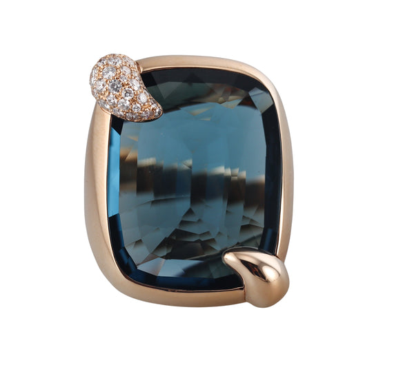 Pomellato Ritratto London Blue Topaz Diamond Gold Ring