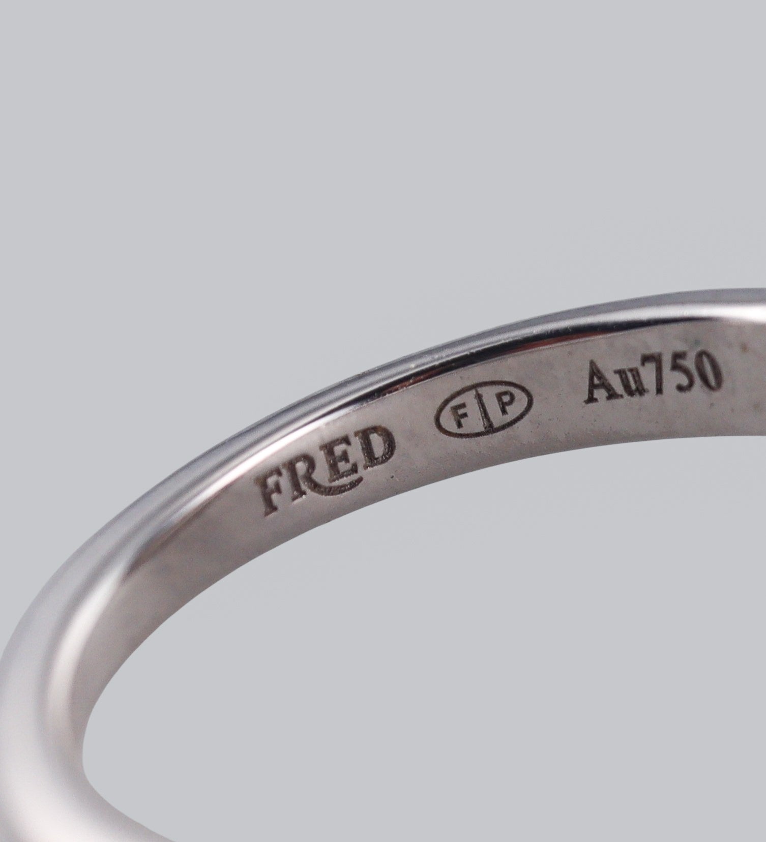 Fred Pain de Sucre White Gold Diamond Chalcedony Small Model Ring