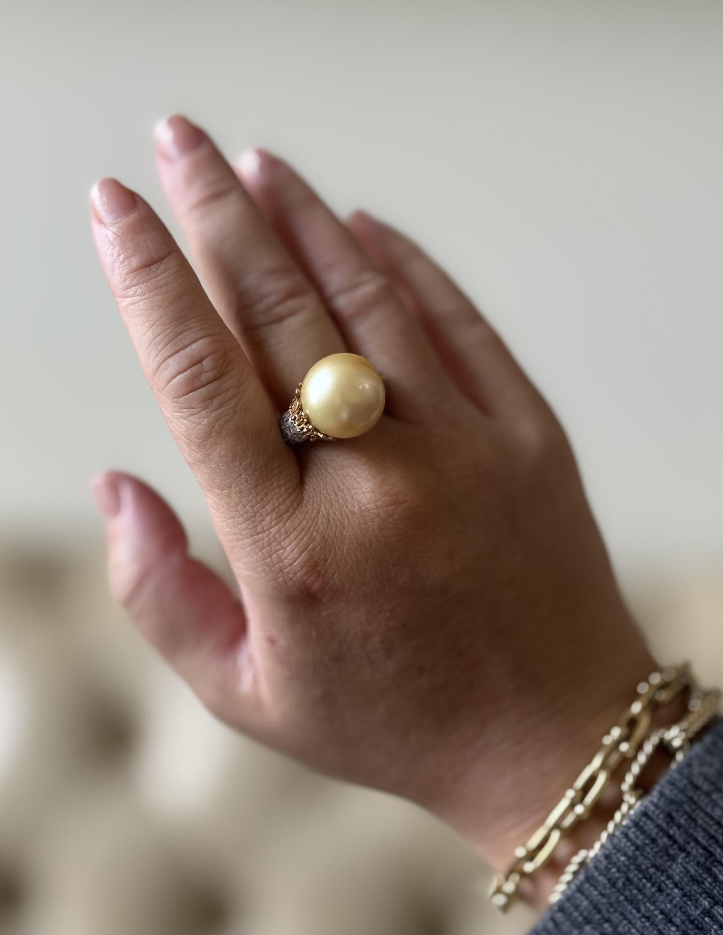 Buccellati South Sea Pearl Diamond Gold Ring