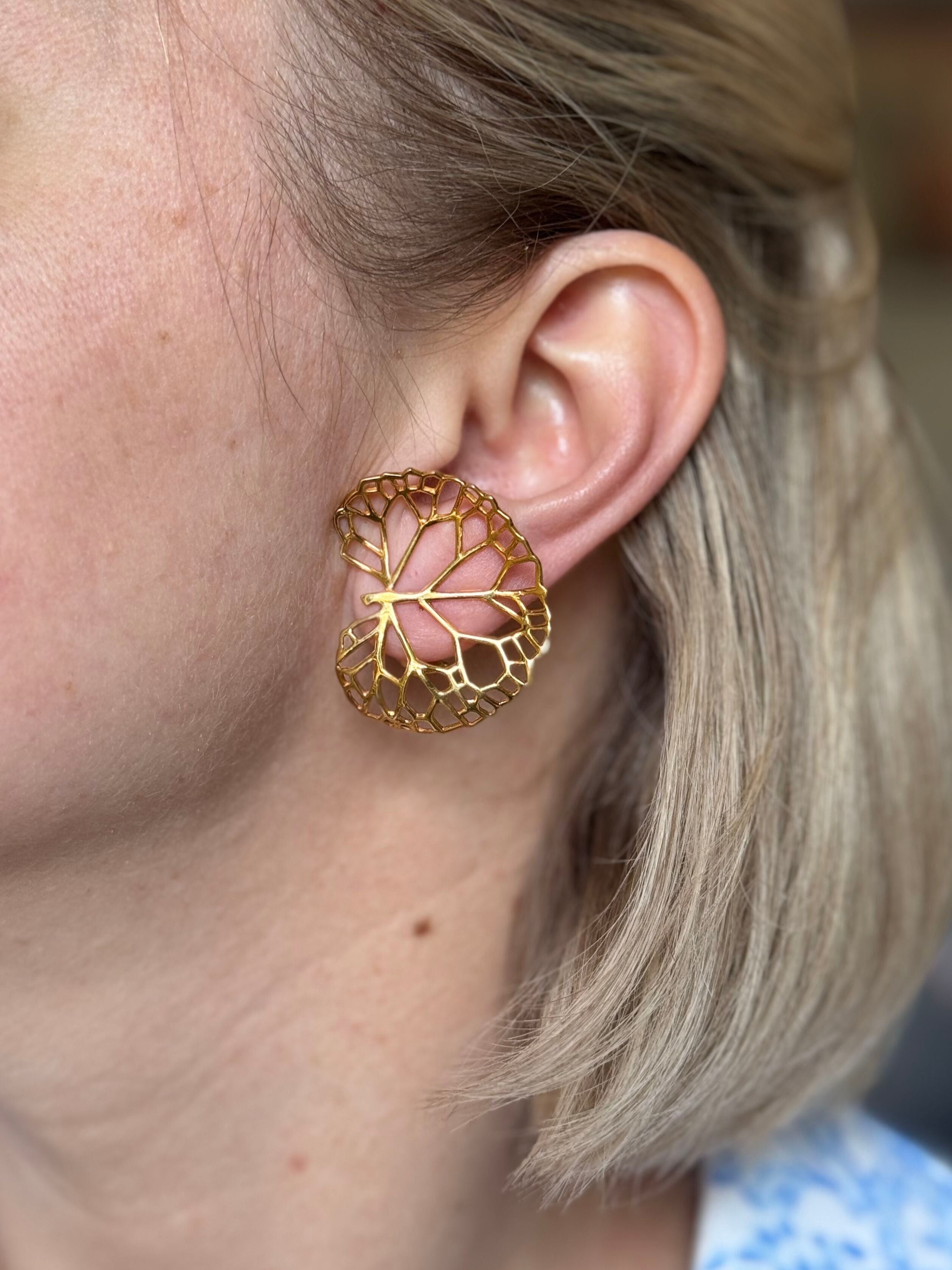 Angela Cummings Lily Pad Leaf Gold Earrings