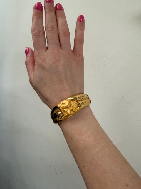 Carrera y Carrera Erotic Gold Bangle Bracelet