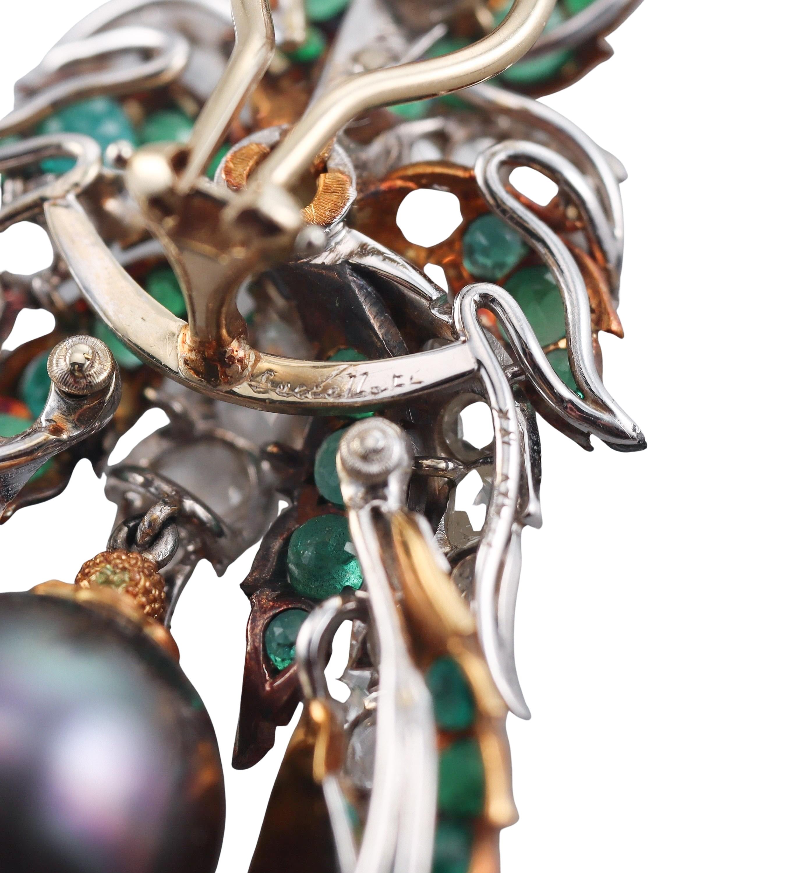 Buccellati Black South Sea Pearl Emerald Diamond Gold Earrings
