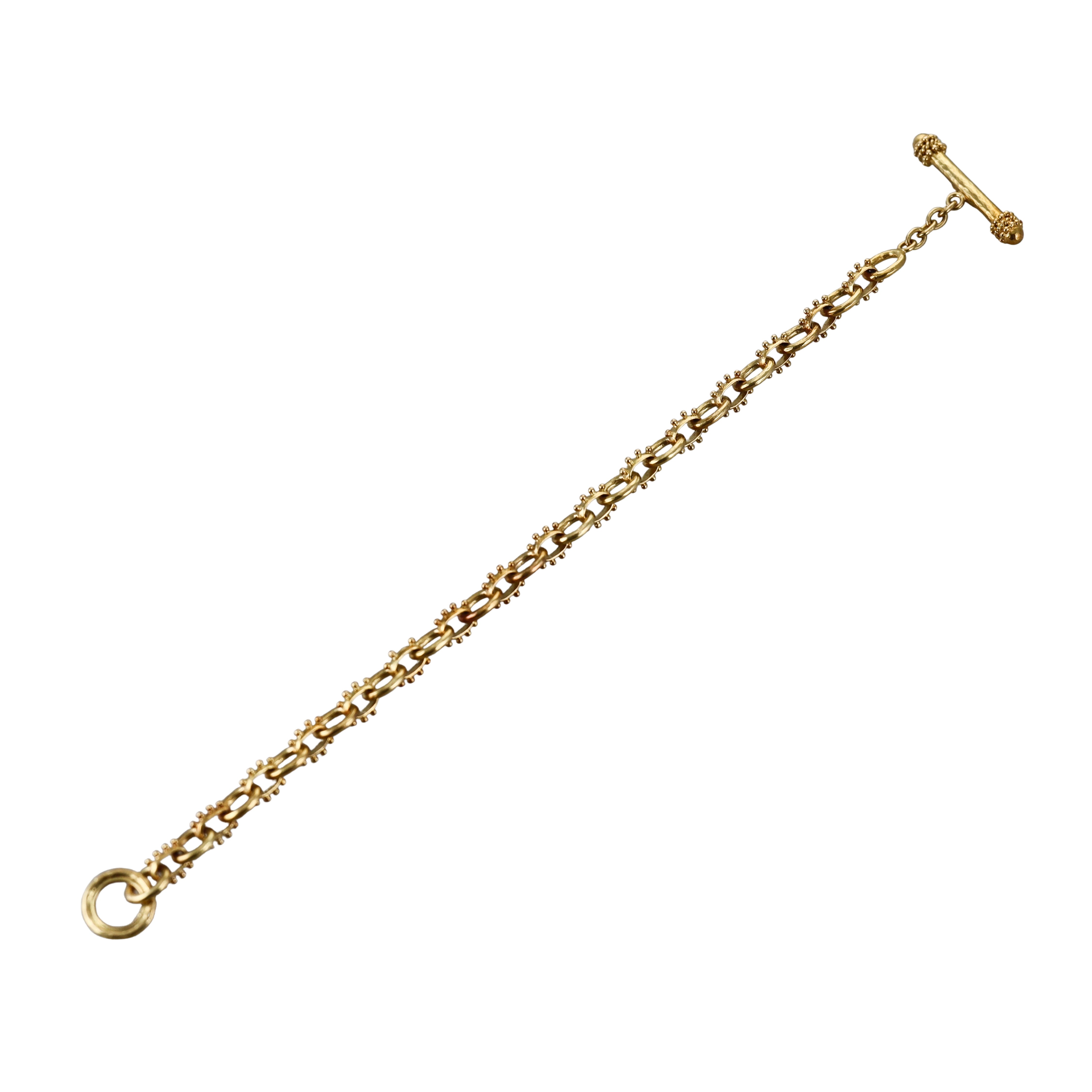 Elizabeth Locke Hammered Link Gold Toggle Bracelet