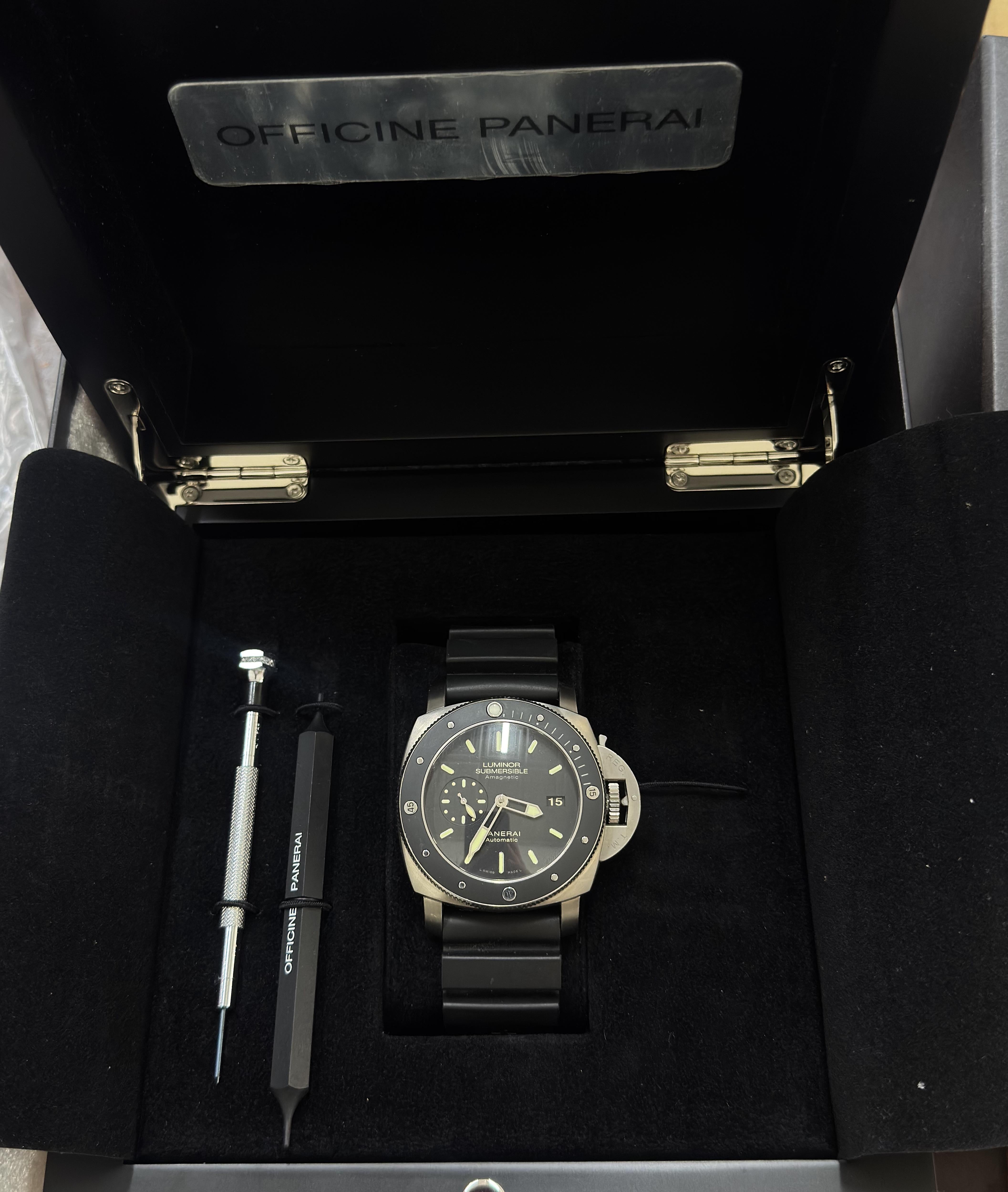 Panerai Luminor Submersible Amagnetic Titanium Watch PAM00389
